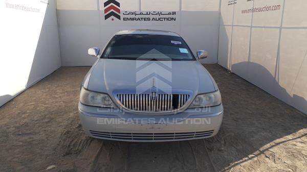 Lincoln Town Car 2006 1LNHM83V96Y635852 головне зображення