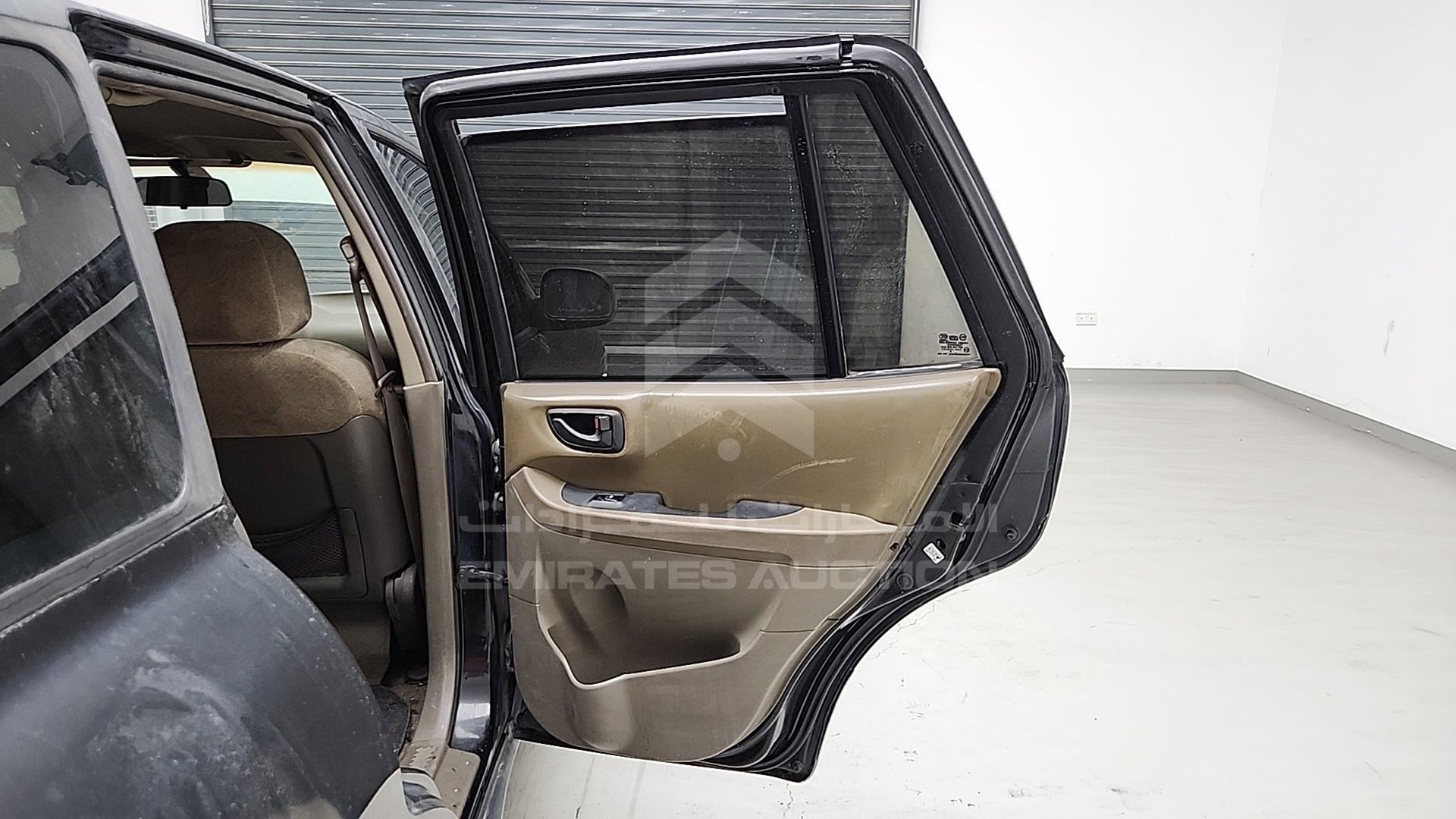 2004 HYUNDAI SANTA FE VIN: KMHSC81D74U706523