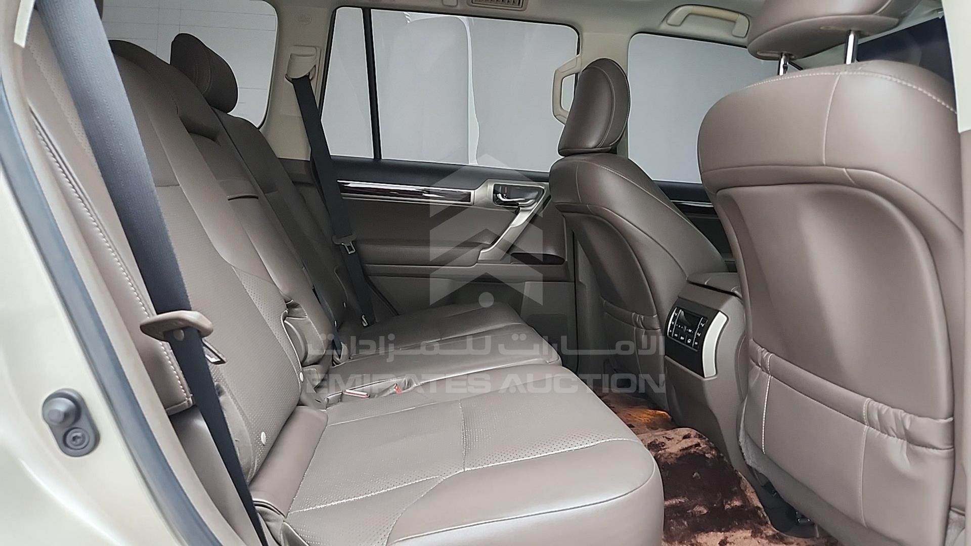 2015 LEXUS GX 460 VIN: JTJJM7FX3F5101726