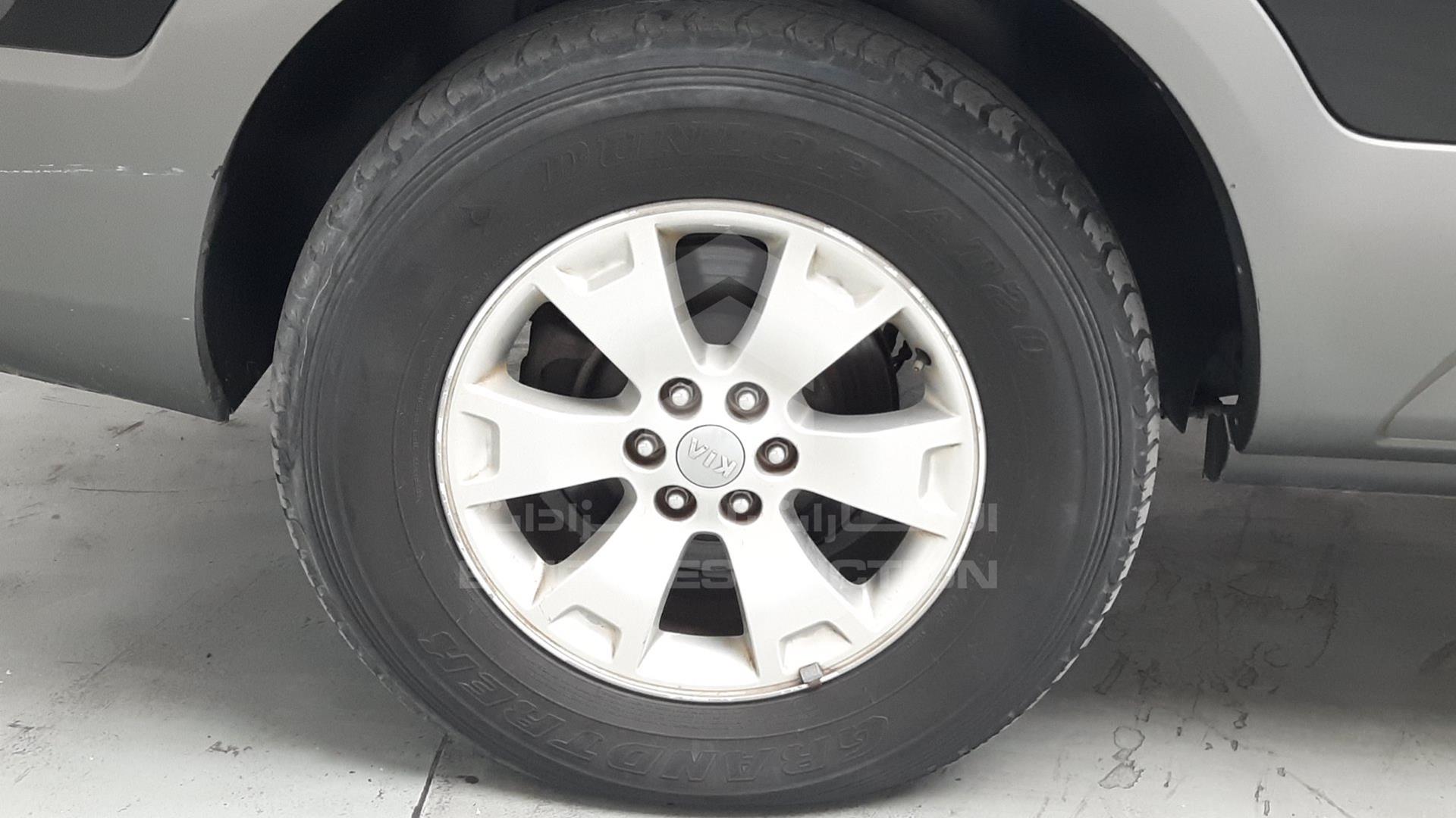 2016 KIA MOHAVE VIN: KNAKM8118G5146854