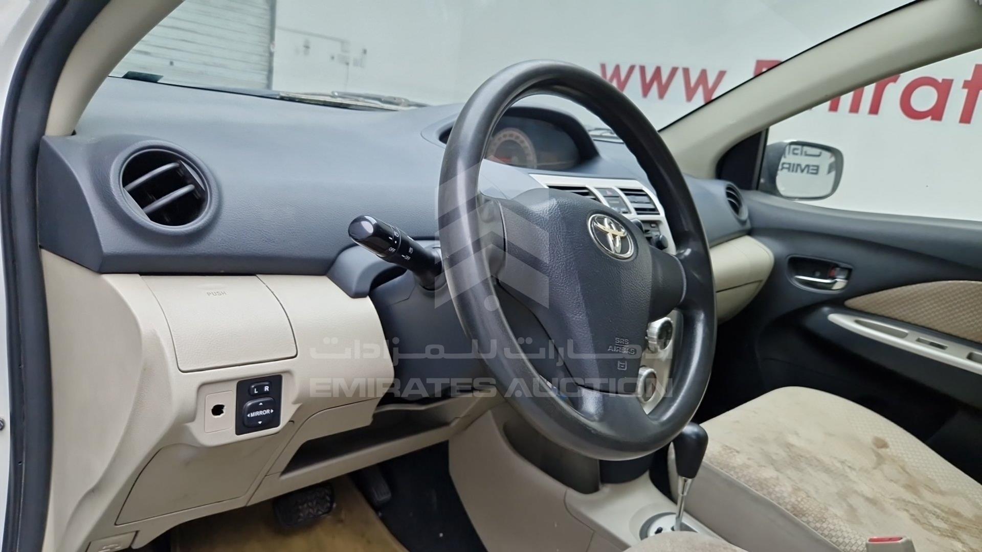 2008 TOYOTA YARIS VIN: JTDBW923884016907