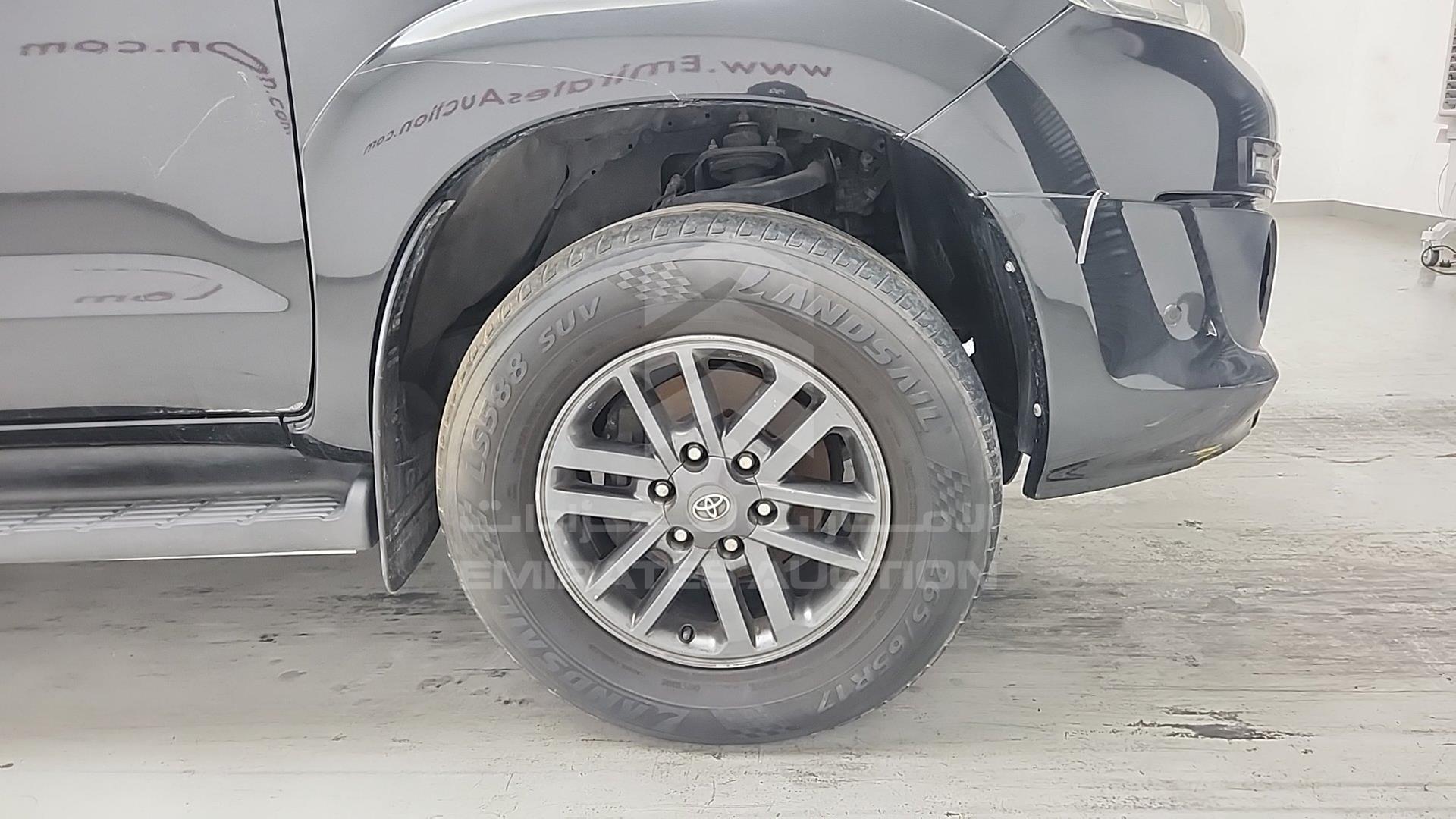 2014 TOYOTA FORTUNER VIN: MHFYU59G2E7034786