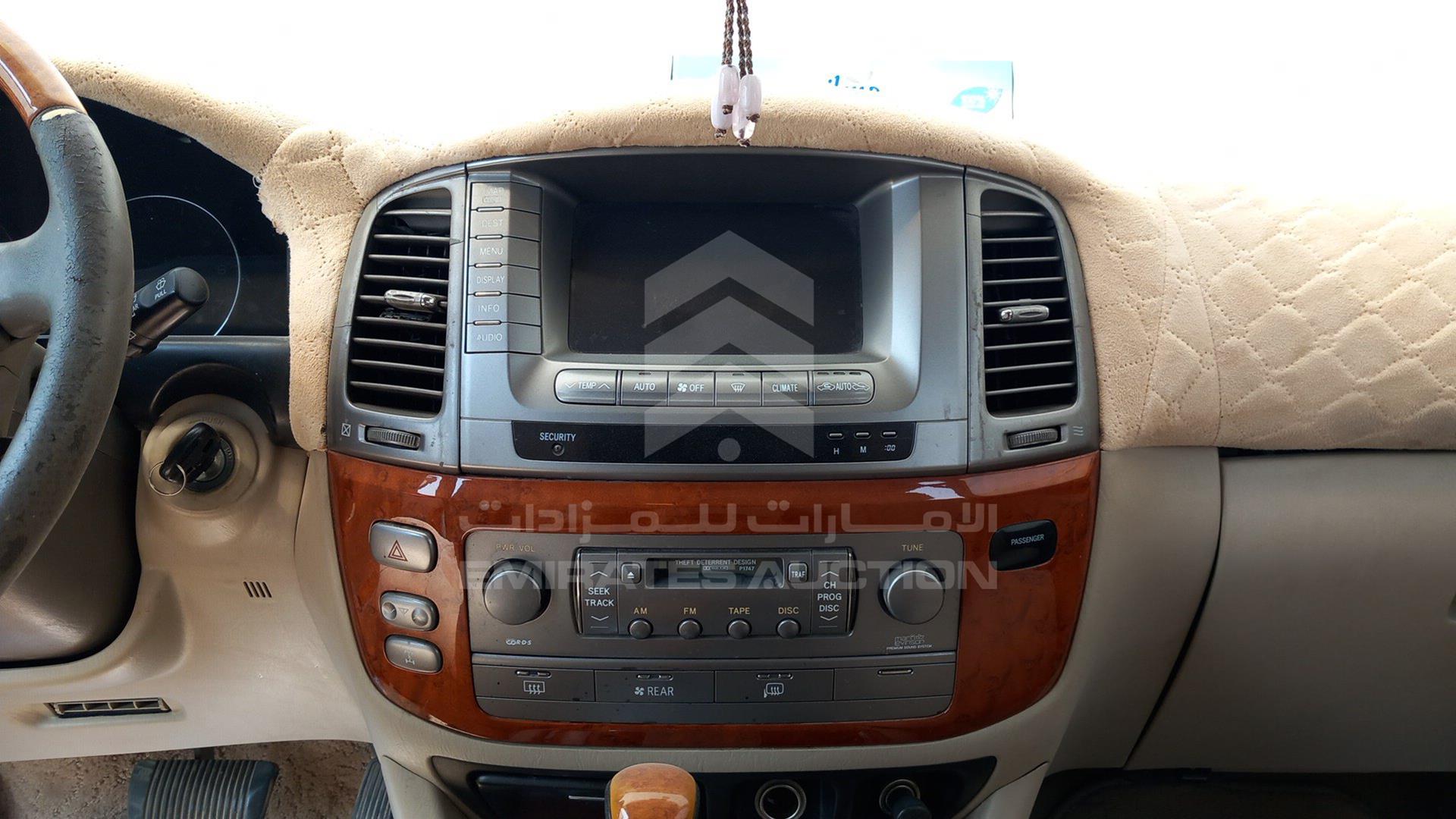 2003 LEXUS LX 470 VIN: JTJHT00W833532353