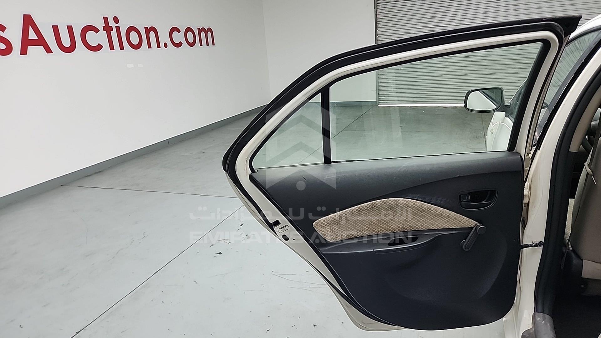 2008 TOYOTA YARIS VIN: JTDBW923X84010154