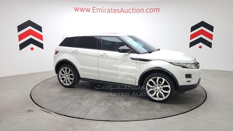 SALVA2BG0EH935397 Auction: EmiratesAuction Lot: 416781 SALVA2BG0EH935397 Range Rover Evoque 2014 WHITE Photo 48