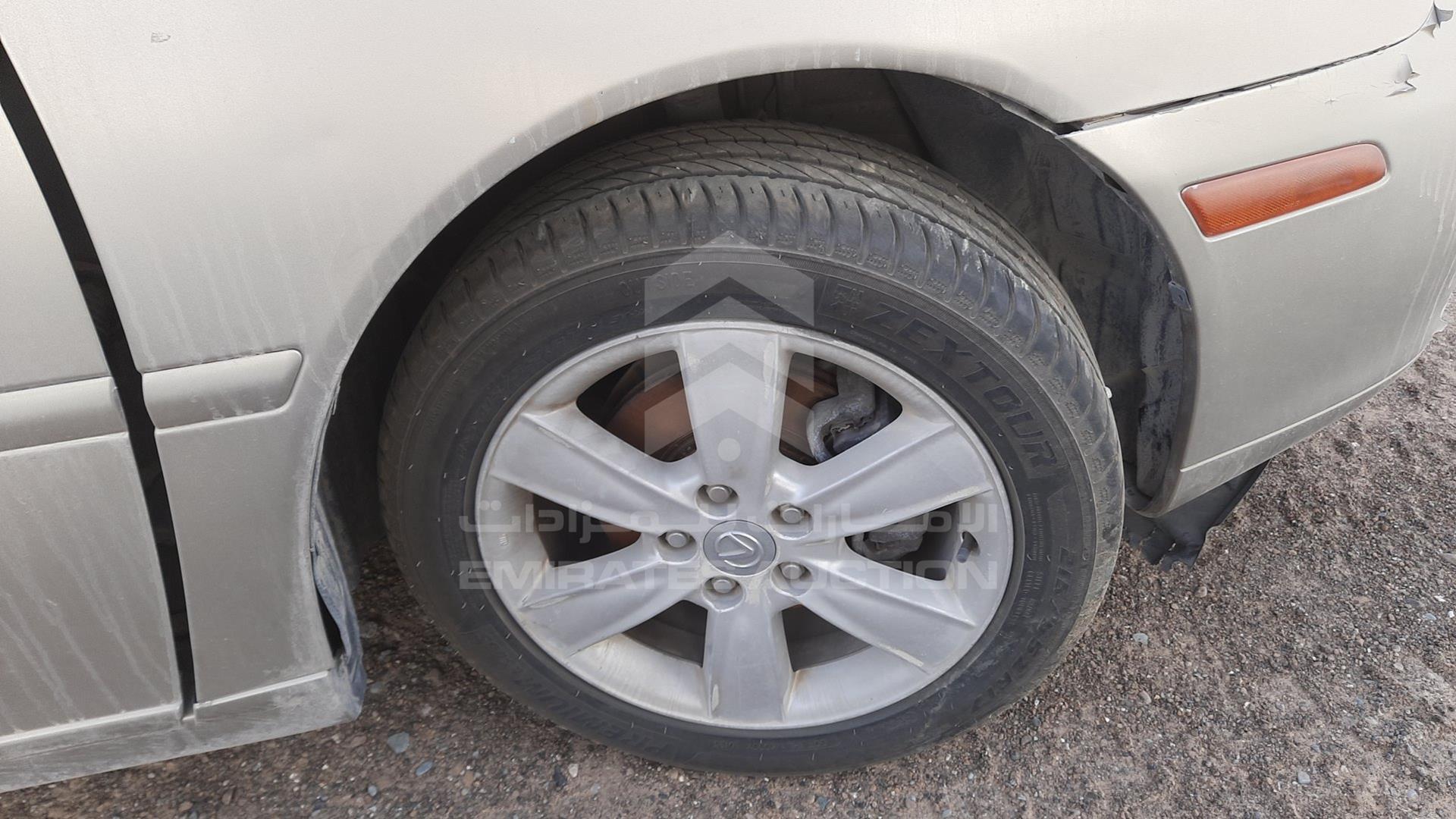 2005 LEXUS ES 330 VIN: JTHBA30G855141279
