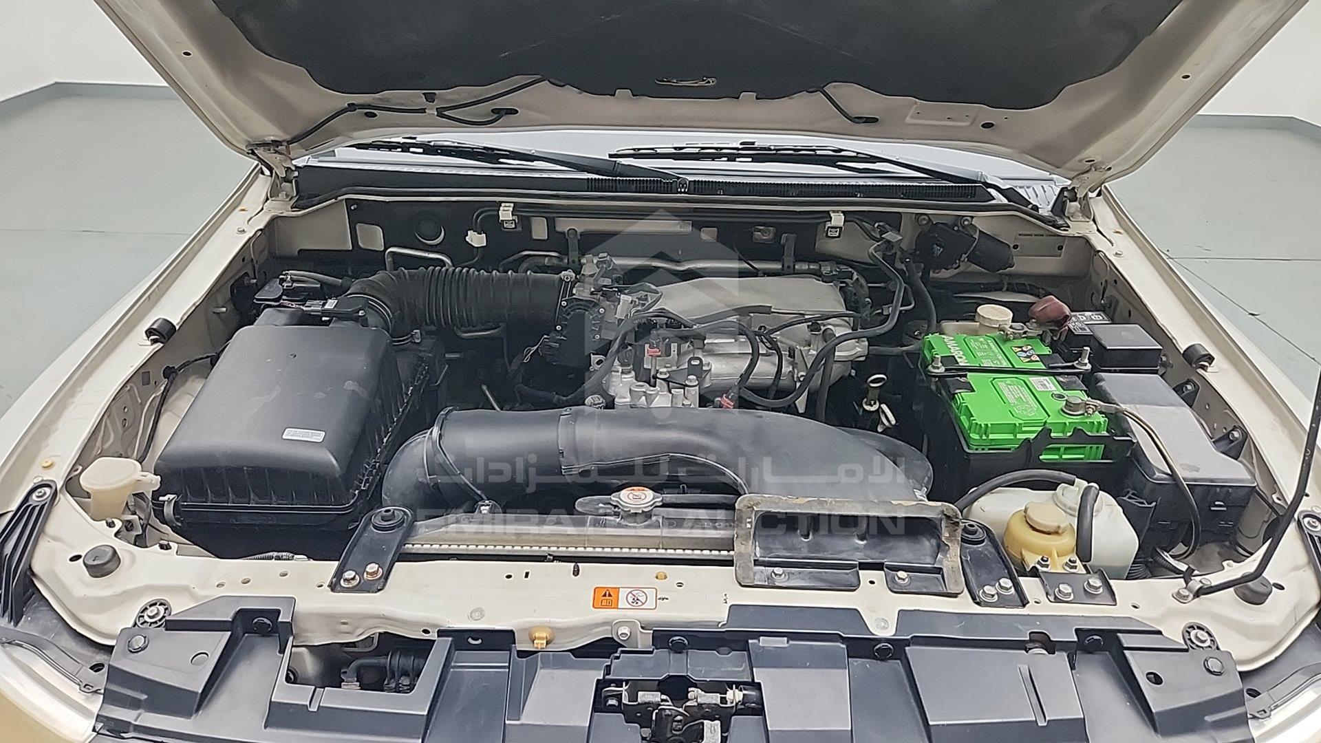 2014 MITSUBISHI PAJERO VIN: JMYLRV95WEJ708829