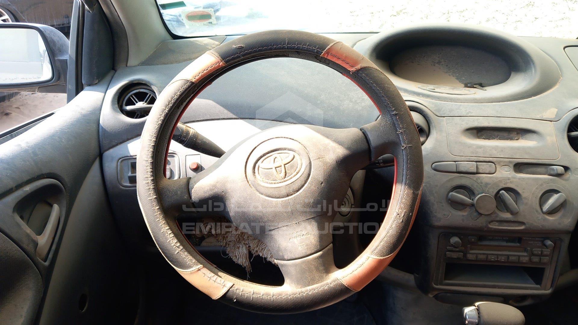 2005 TOYOTA ECHO VIN: JTDBW133050069233