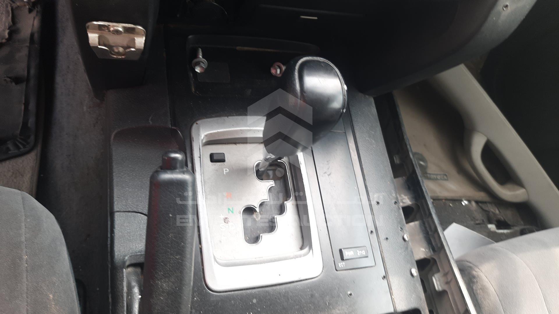 2012 TOYOTA LAND CRUISER VIN: JTMDU09J7C4052921