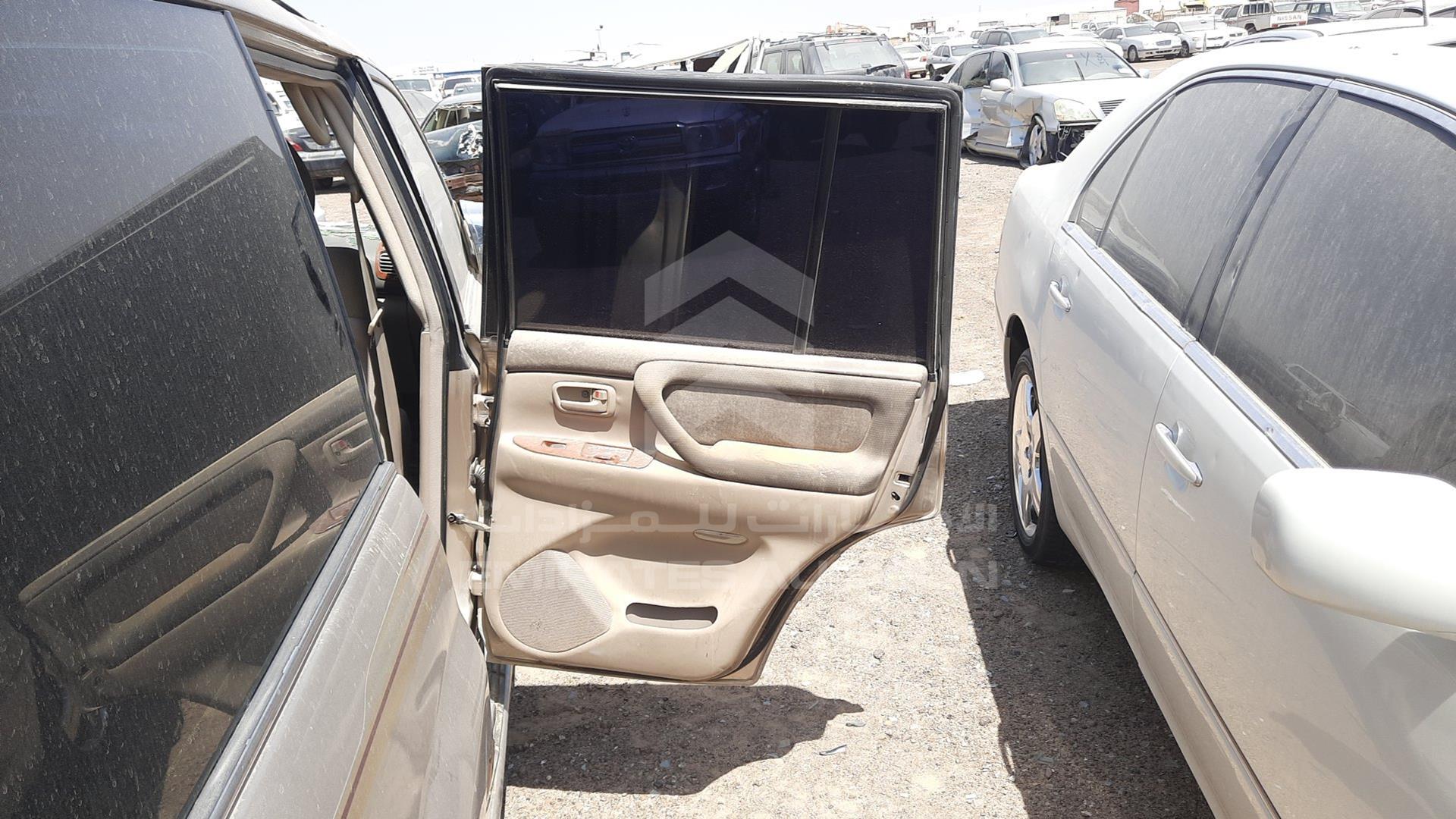 2006 TOYOTA LAND CRUISER VIN: JTEHT05J662084913