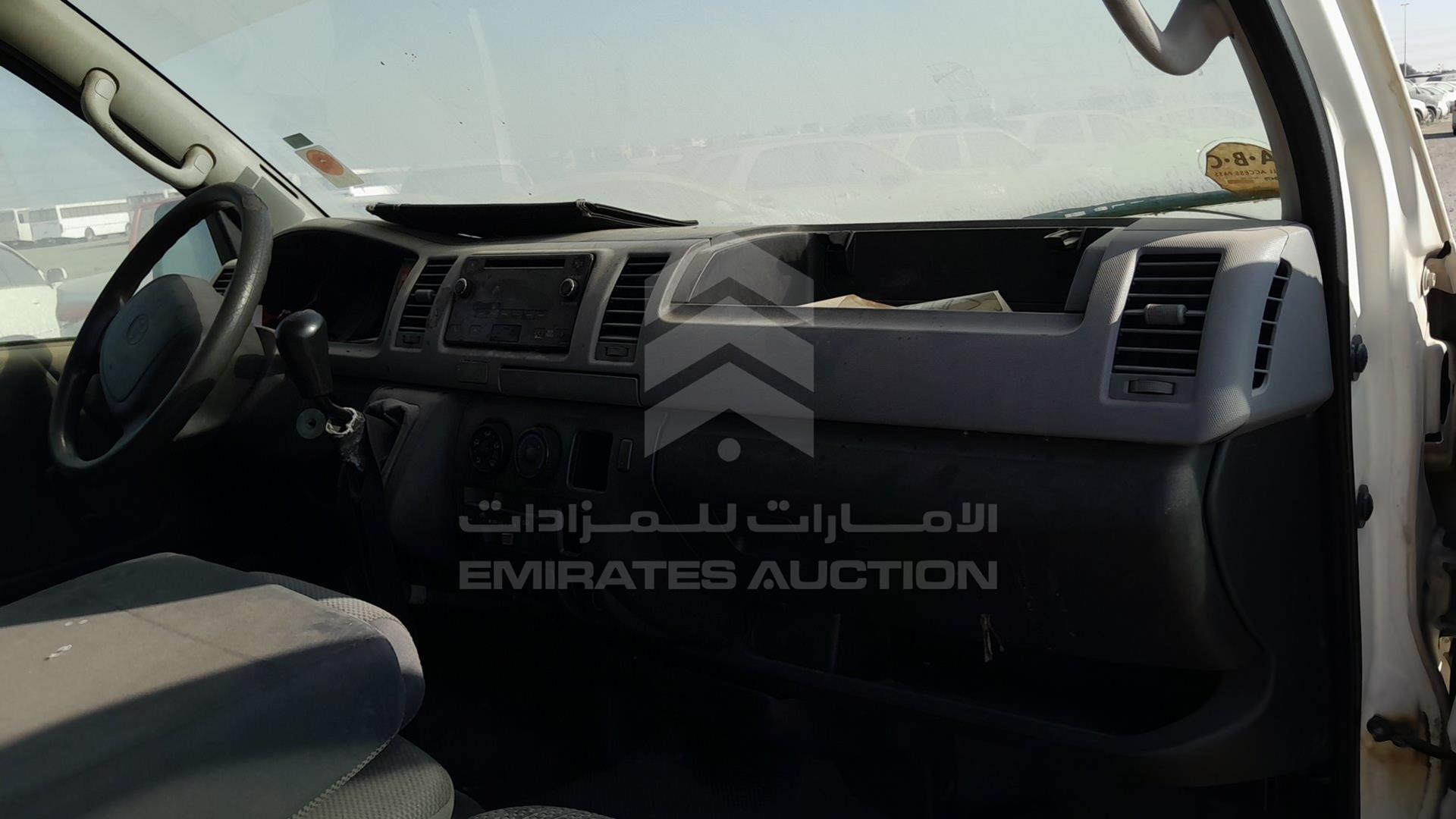 2011 TOYOTA HIACE VIN: JTFHX02P8B0056416
