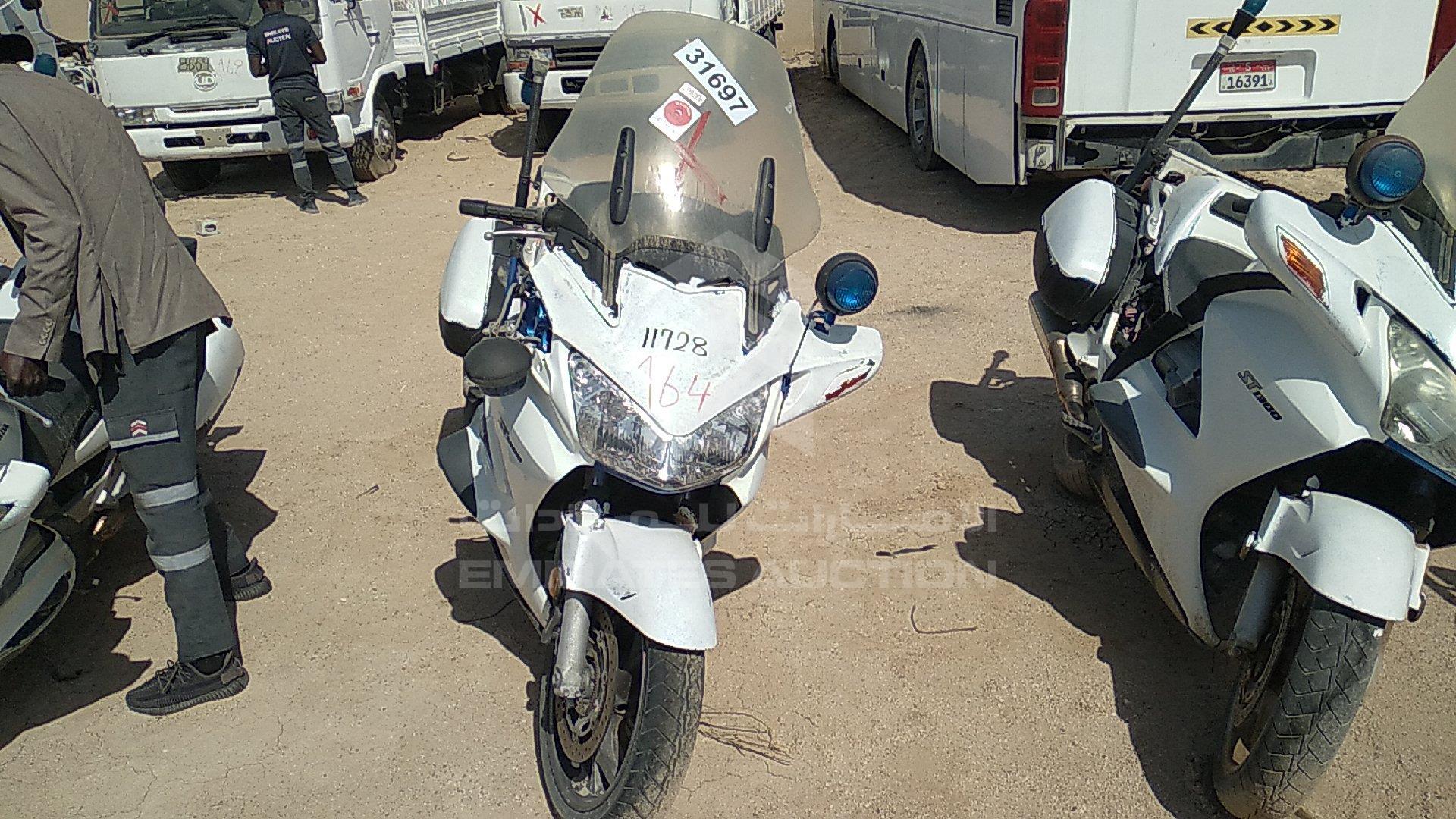 JH2SC51806M400084 - 2006 Honda Motorbike - #388525 JH2SC51806M400084 - 2006 Honda Motorbike - #388525