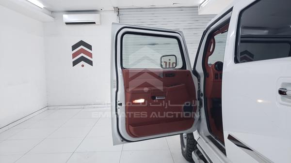 Hummer H2 2005 5GRGN22U15H104323 Image 32