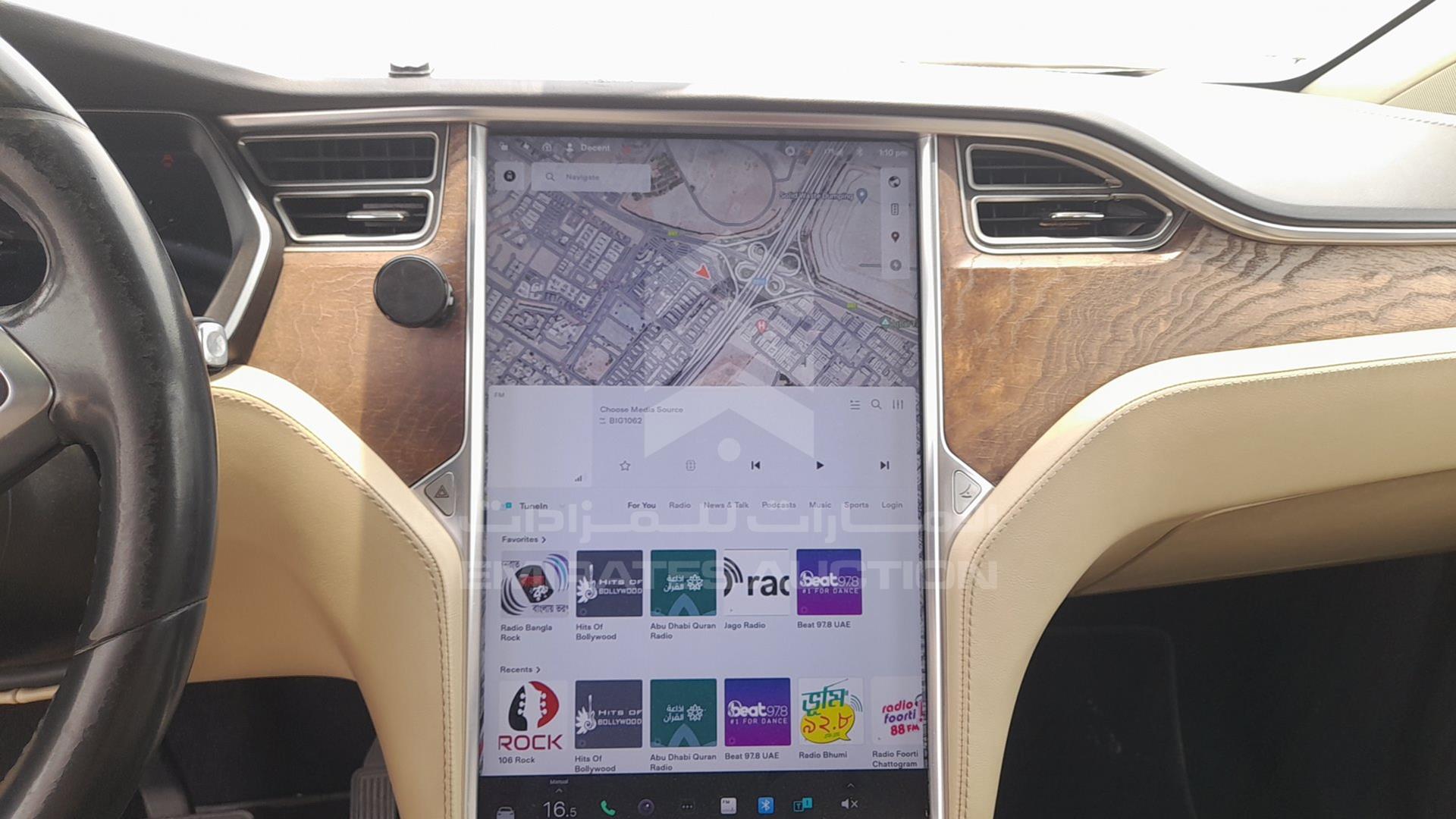2017 TESLA MODEL X VIN: 5YJXCCE2XHF056526