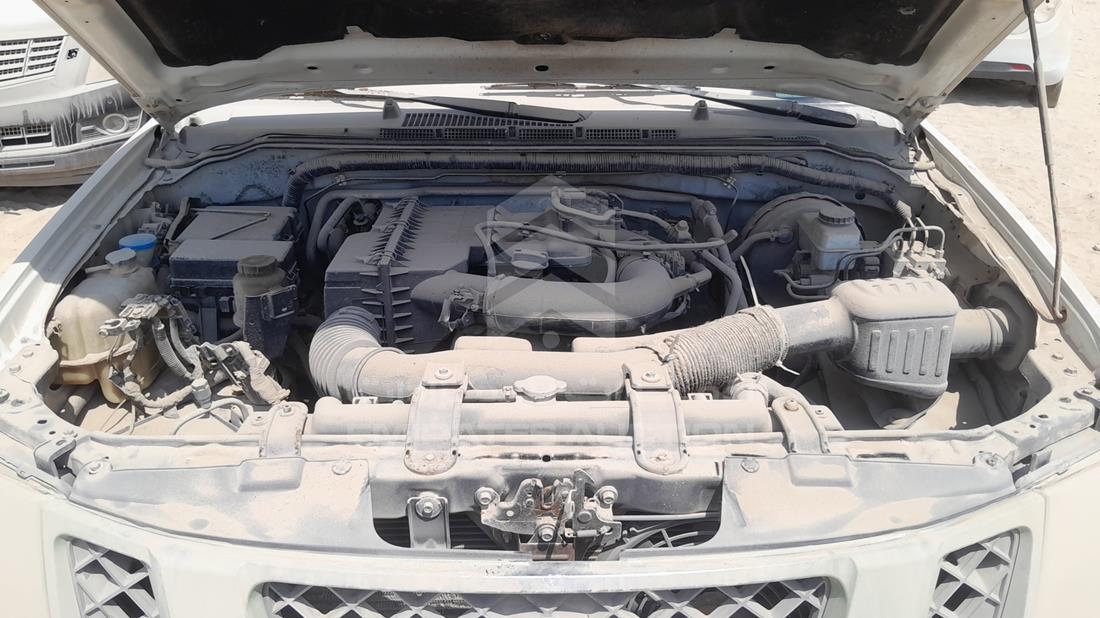2015 Nissan Frontier — Engine Bay — Photo 27
