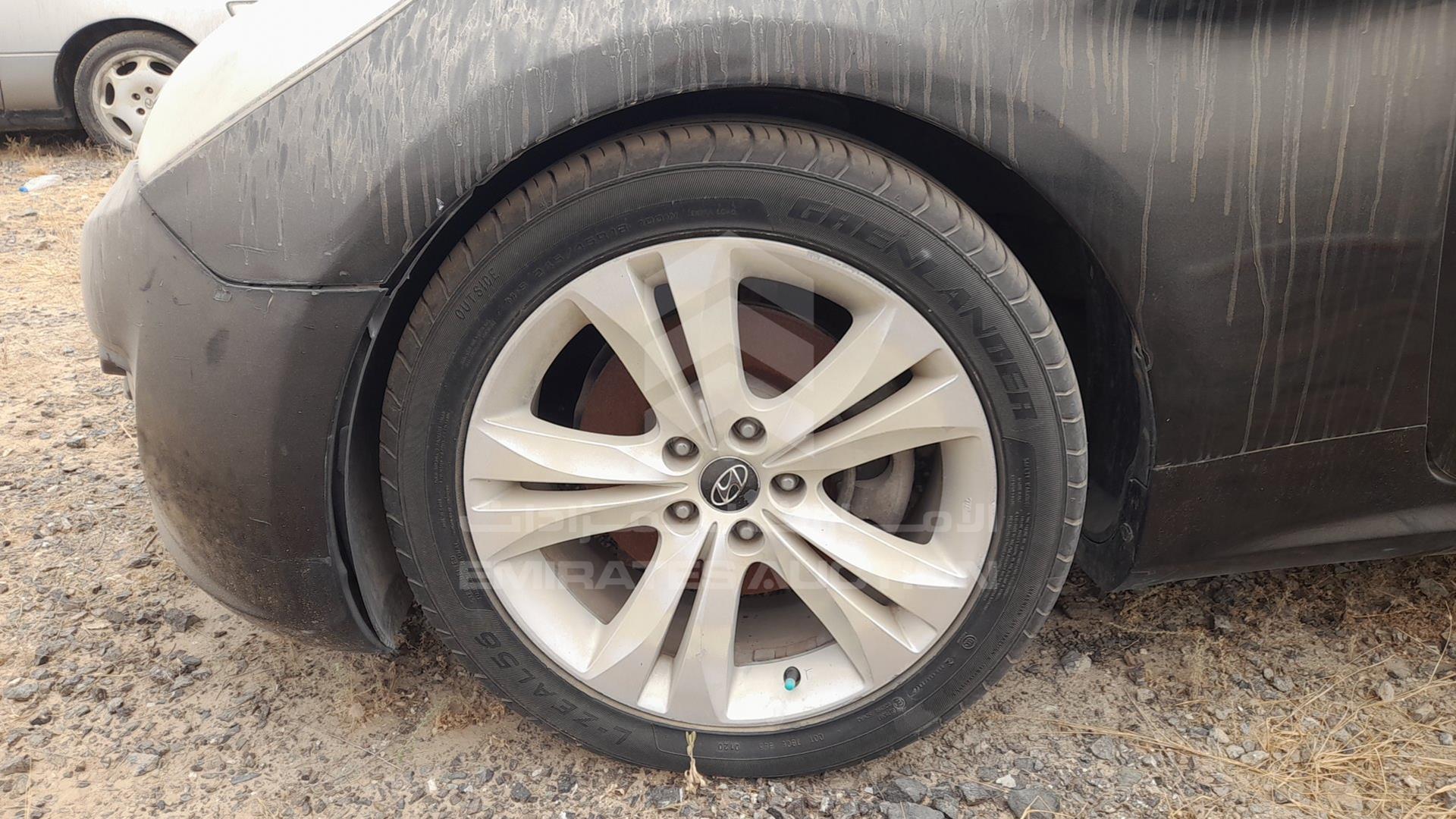 2009 HYUNDAI GENESIS VIN: KMHHT61DP9U003074