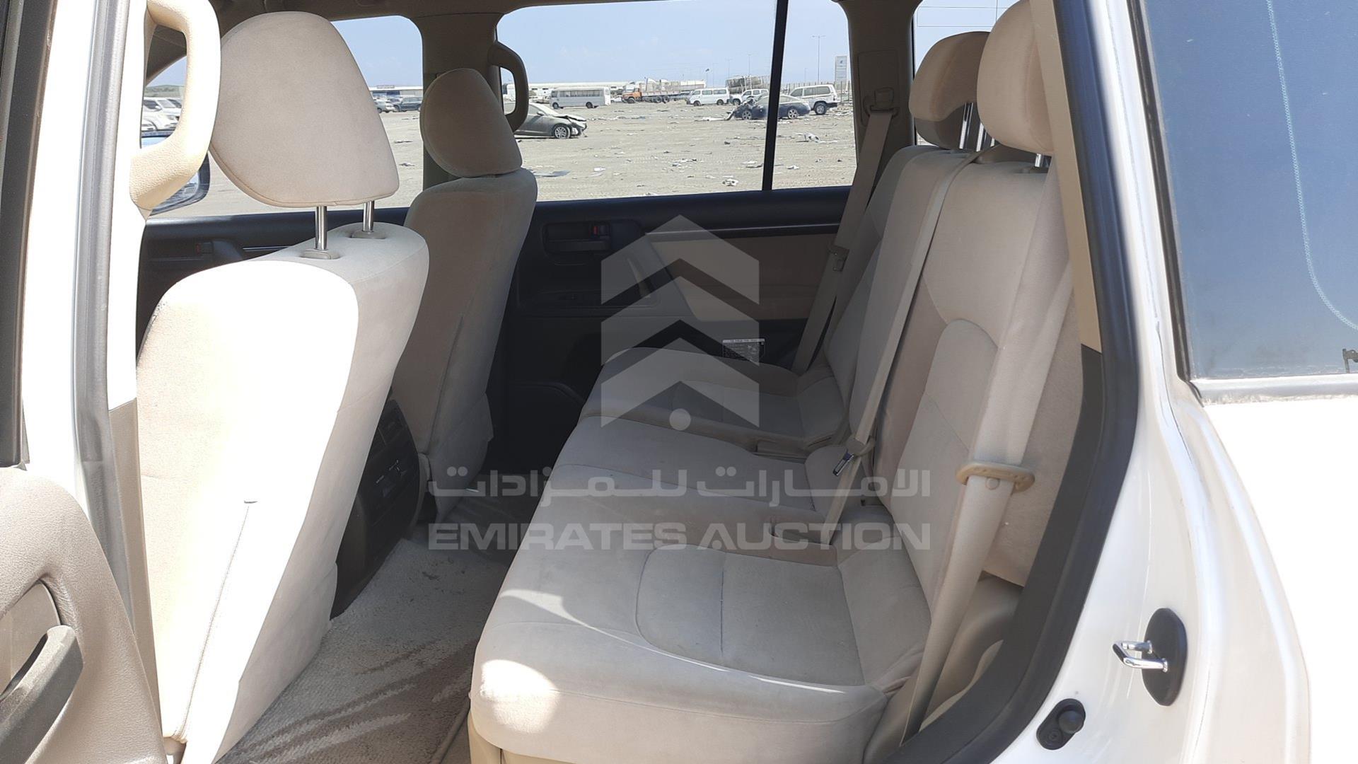 2009 TOYOTA LAND CRUISER VIN: JTMHU09J195011270