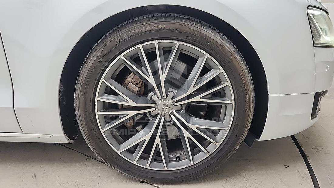 2015 Audi A8 — Front Right Tyre — Photo 35