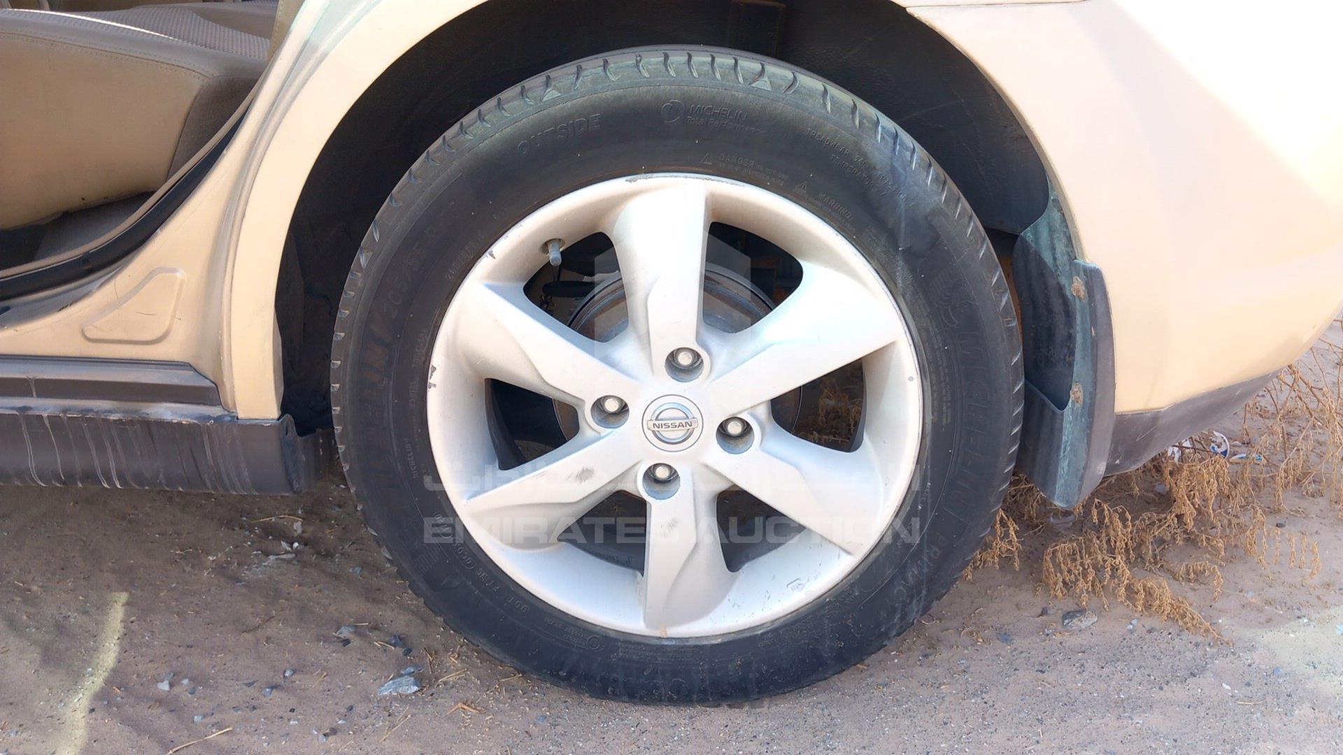 2008 NISSAN TIIDA VIN: JN1CC13CX8T005882