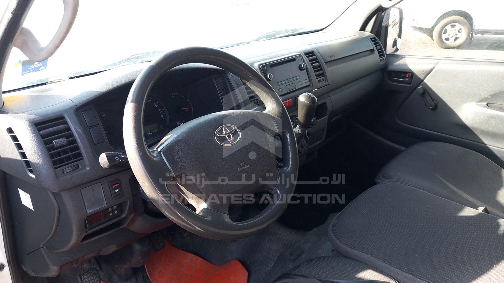 2015 TOYOTA HIACE VIN: JTFHX02P6F0095463