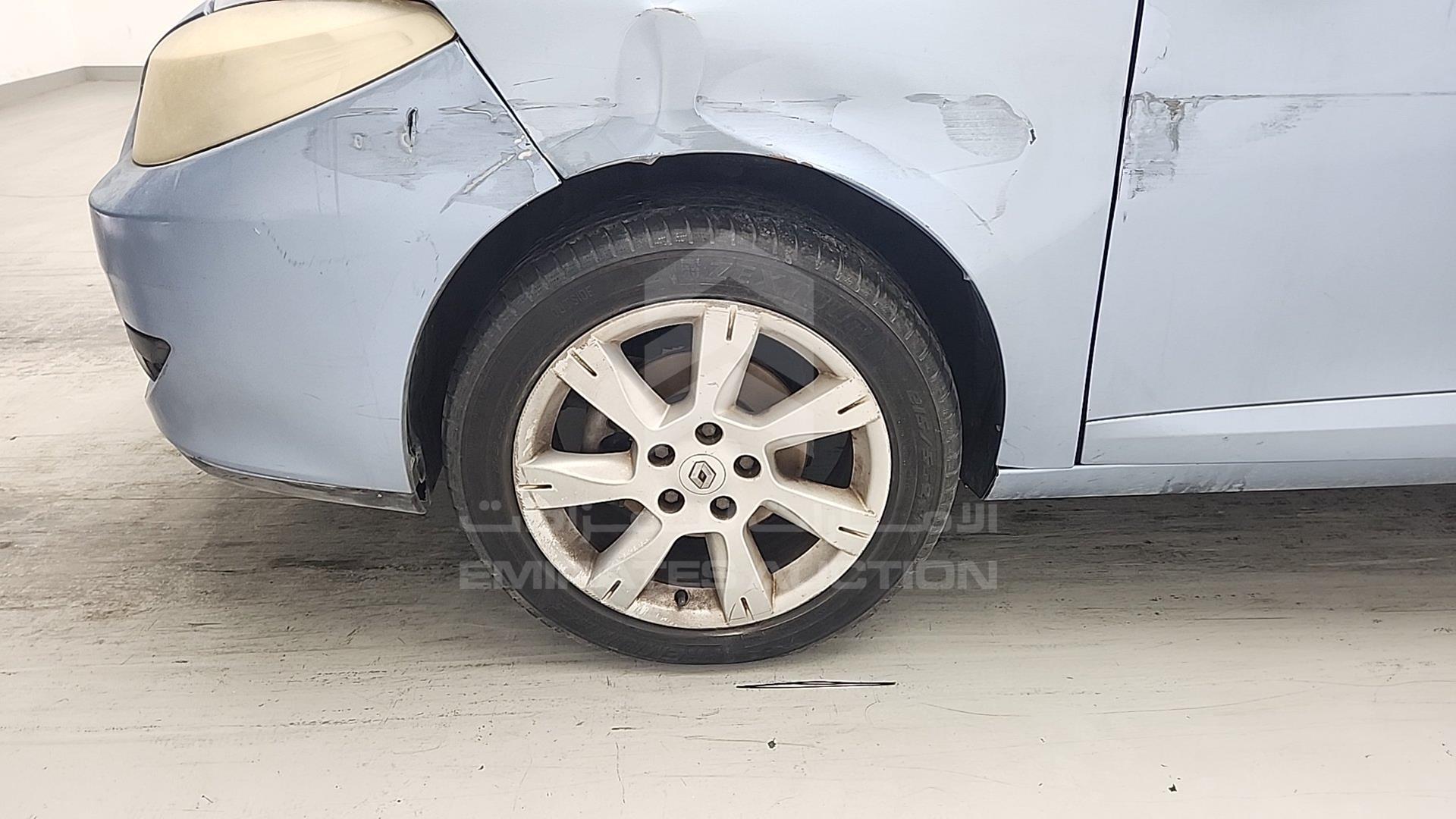 2012 RENAULT FLUENCE VIN: VF1LZLDT8CC246837