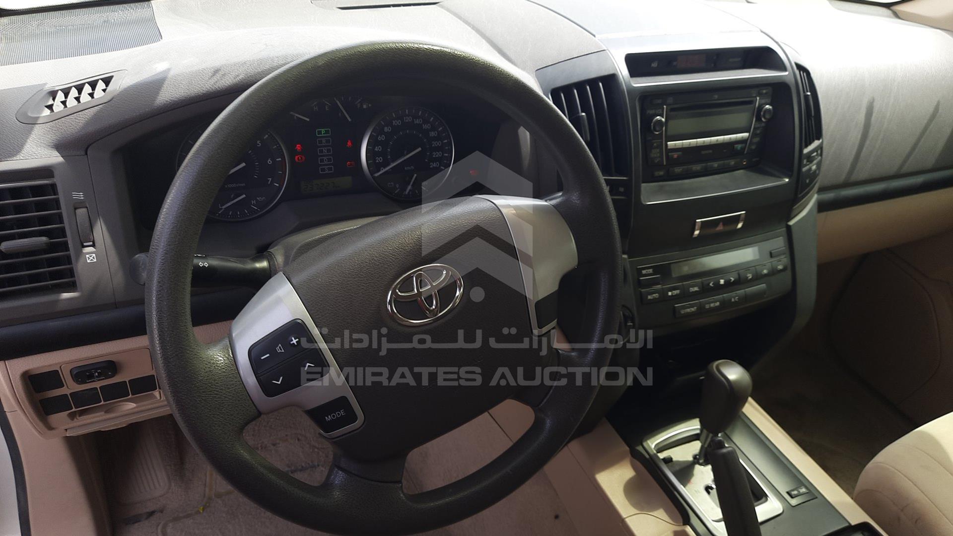 2013 TOYOTA LAND CRUISER VIN: JTMDU09J1D5066261