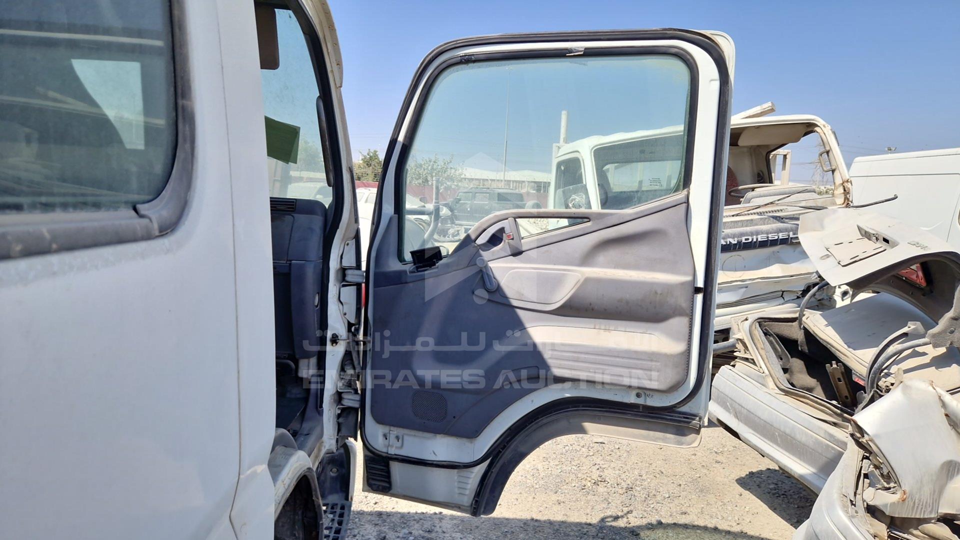 2009 MITSUBISHI CANTER VIN: JL7BCE1J99K007909