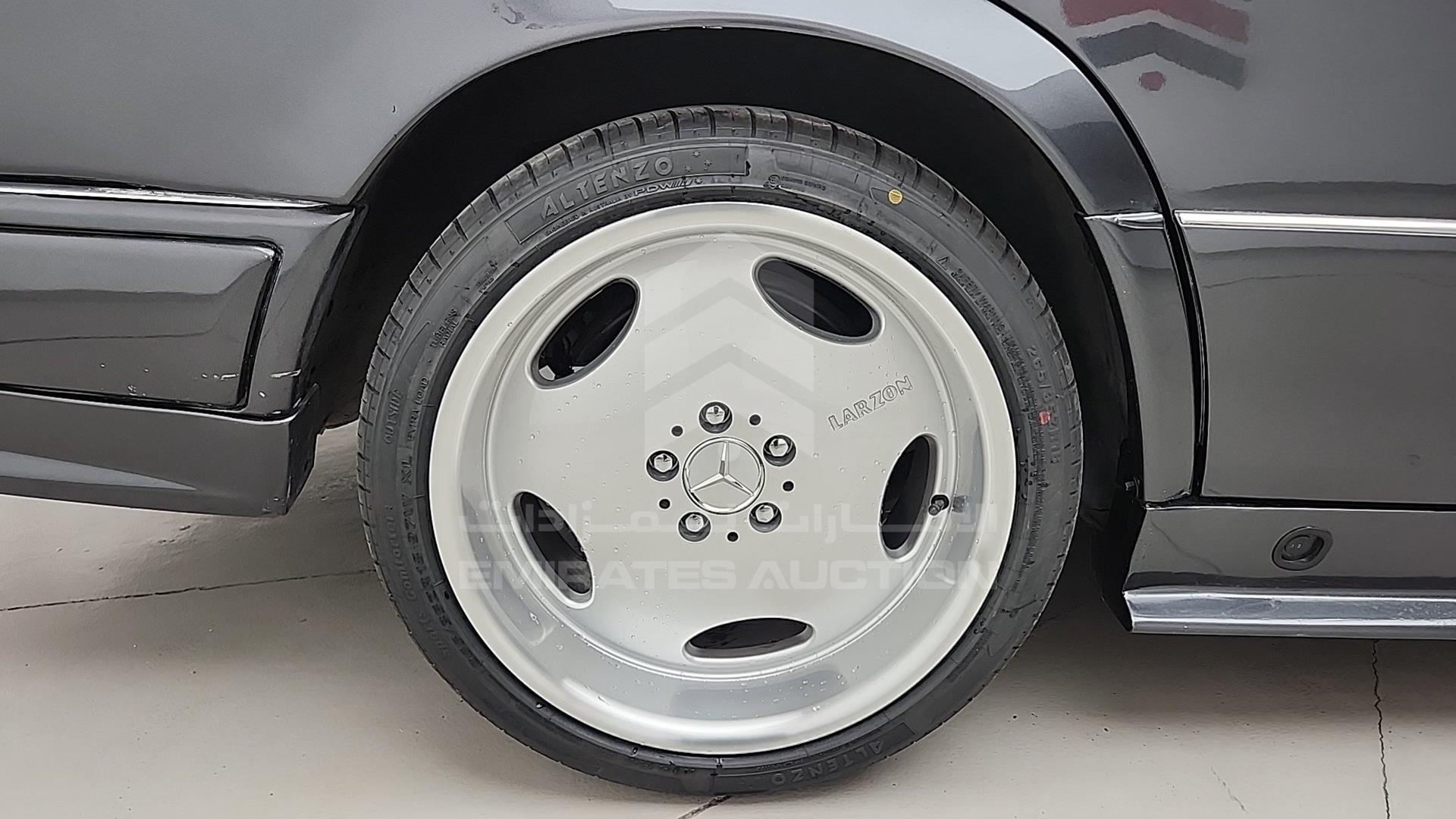 1993 MERCEDES E 500 VIN: WDB1240341B923021