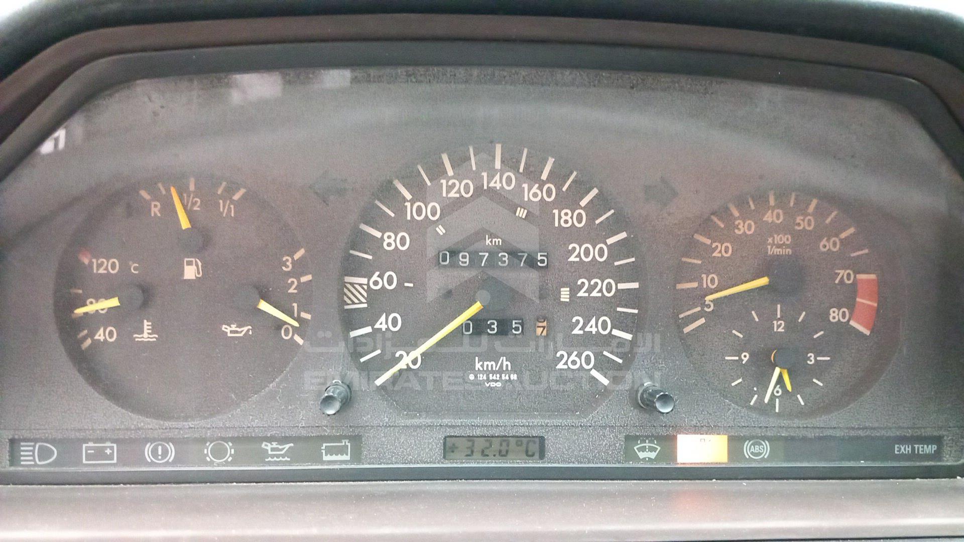1991 MERCEDES 300 VIN: WDB1240511B458559