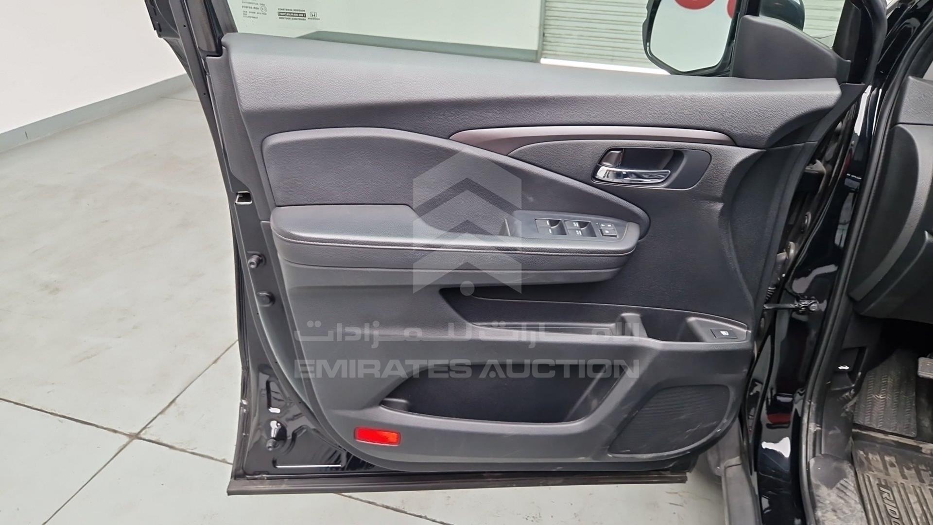 2020 HONDA RIDGELINE VIN: 5FPYK3F10LB501983