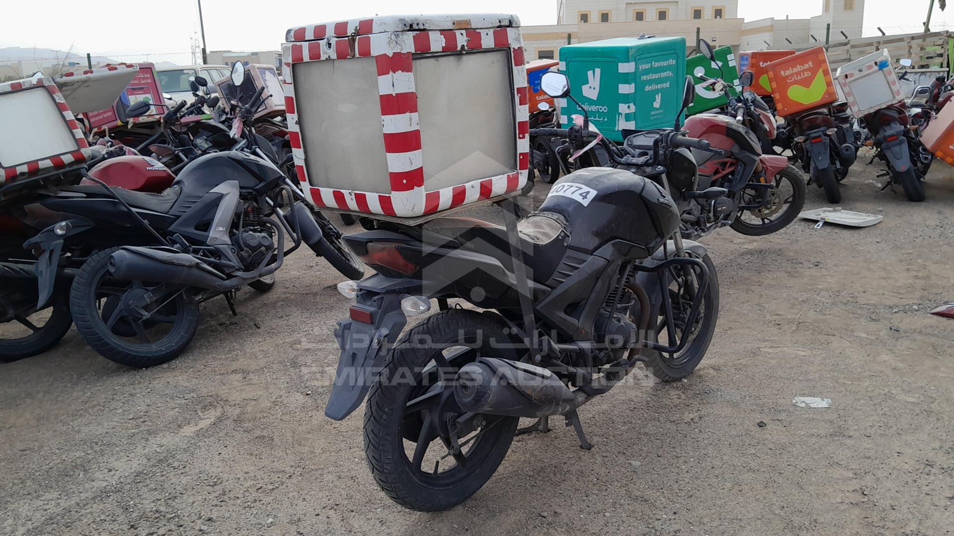 2016 HONDA MOTORBIKE VIN: ME4KC203XG8001615