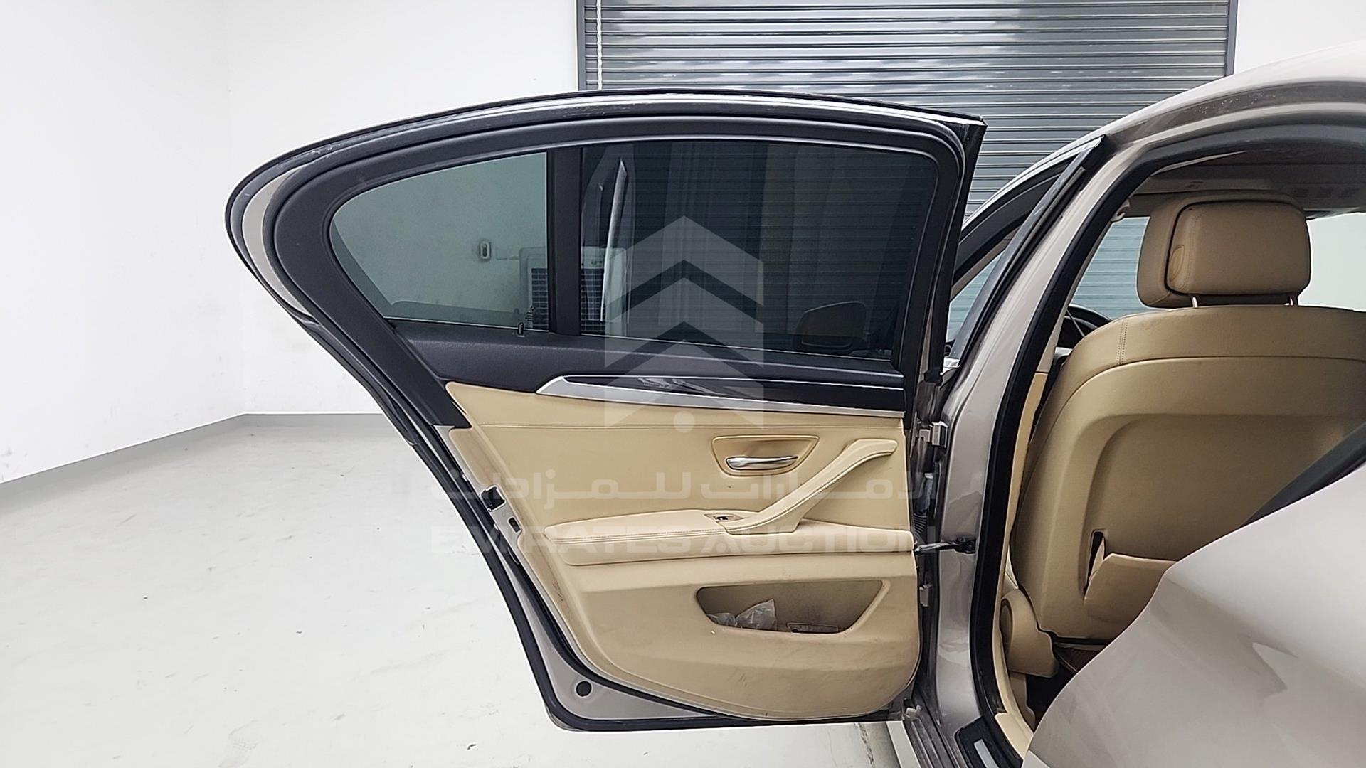 2013 BMW 528 VIN: WBAXG3107DDW40101
