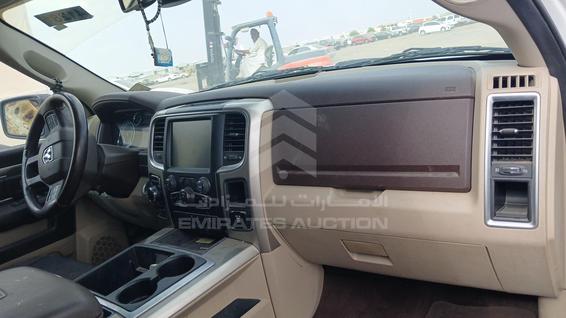 2015 DODGE RAM 1500 VIN: 1C6RR7LT2FS551871
