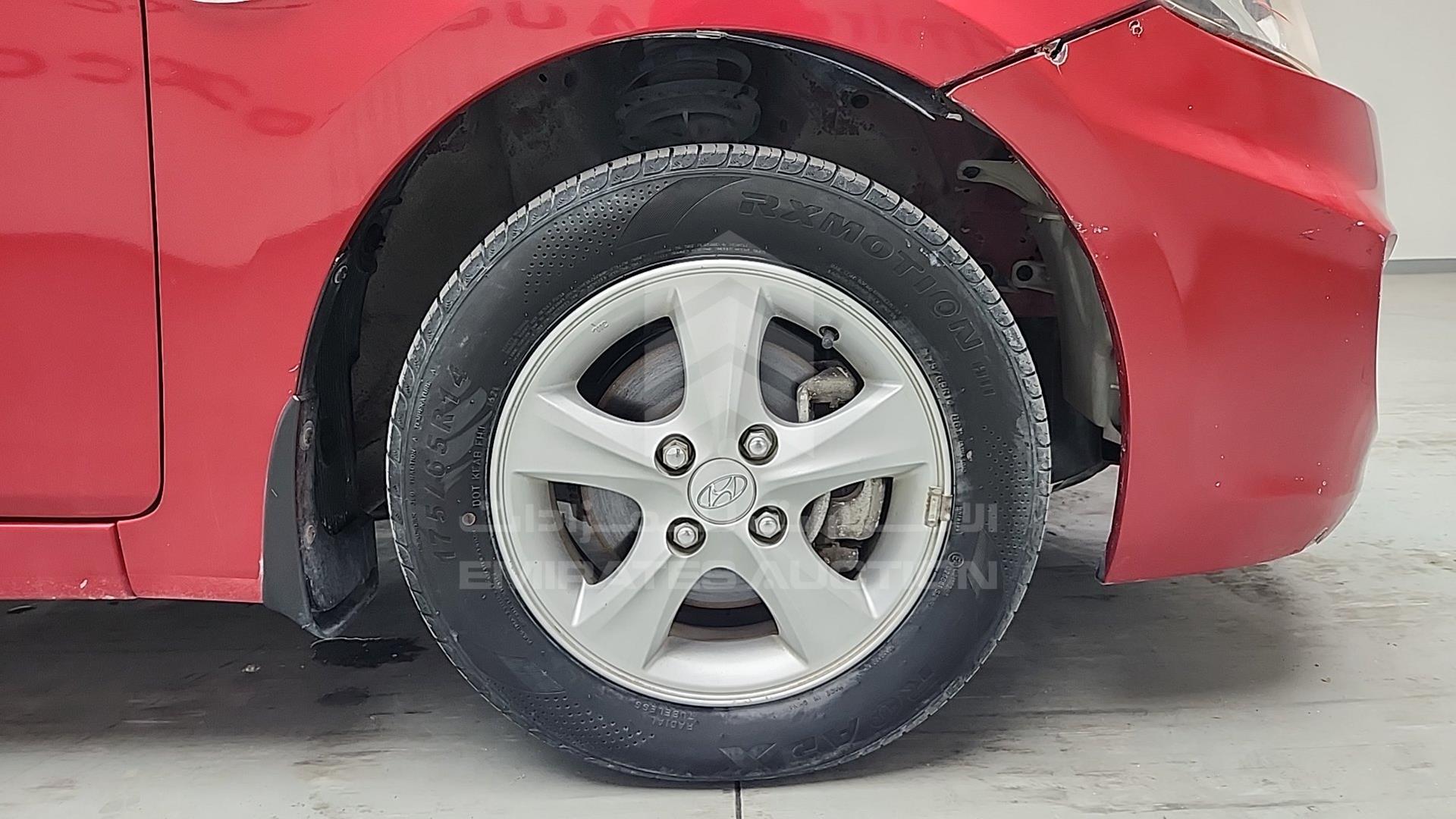 2015 HYUNDAI ACCENT VIN: KMHCT41B4FU684480