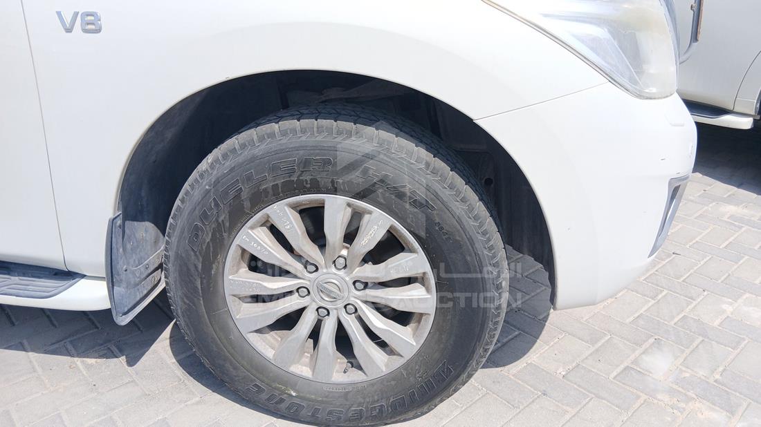 نيسان باترول 2019 — الإطار الأمامي الأيمن — صورة 28