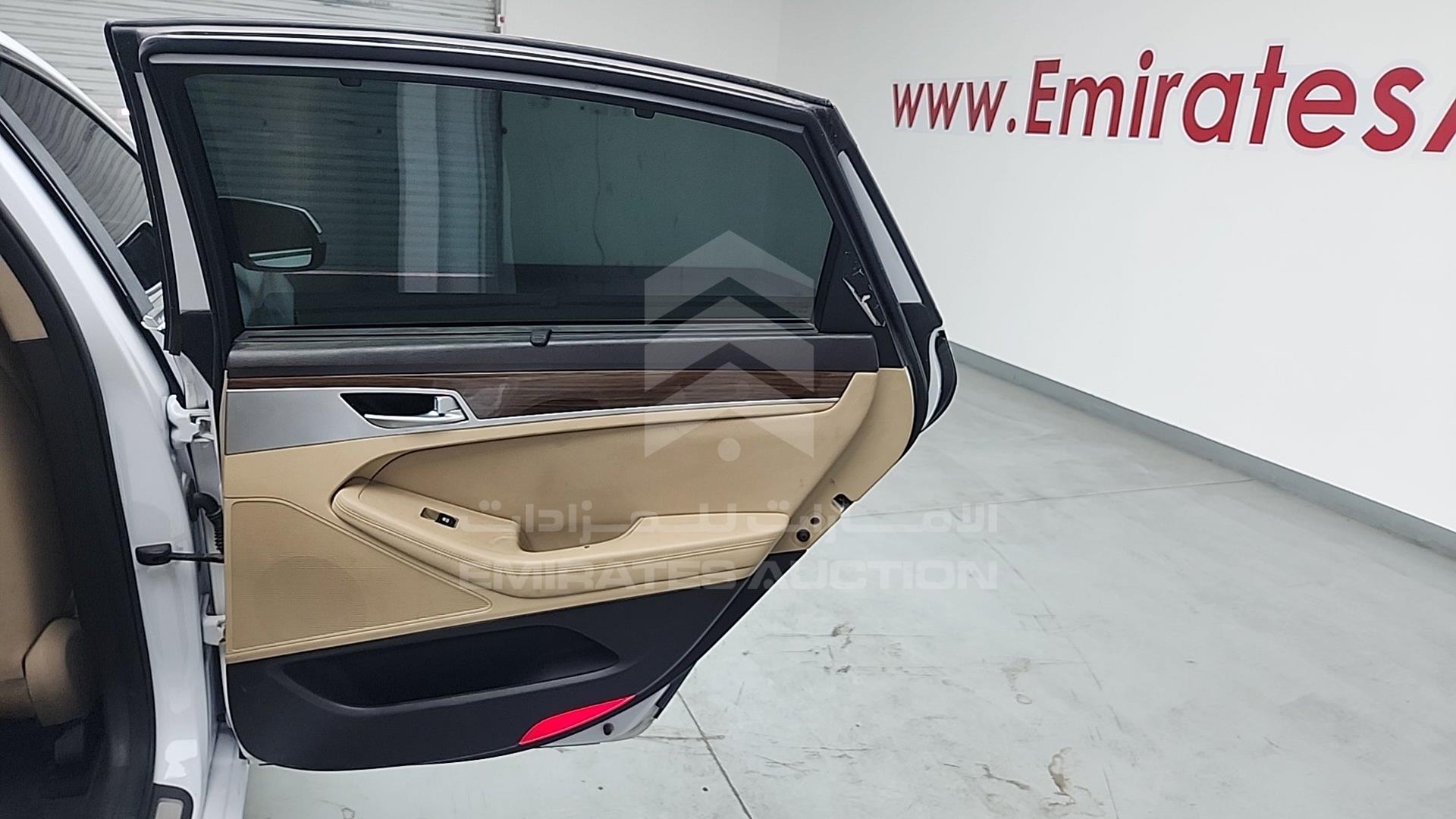 2015 HYUNDAI GENESIS VIN: KMHGN41EBFU057576