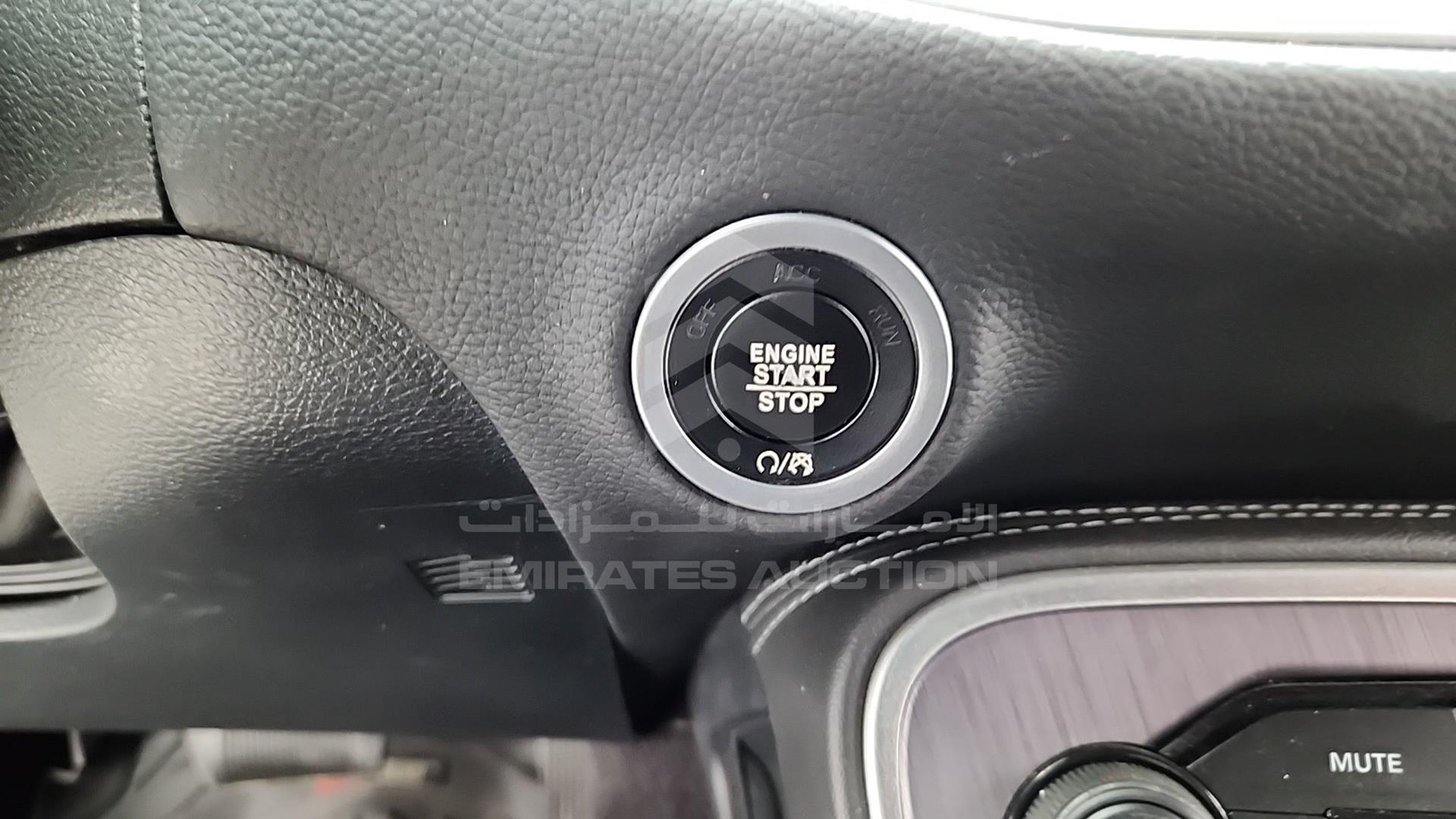 2018 DODGE CHALLENGER VIN: 2C3CDZBT2JH182900