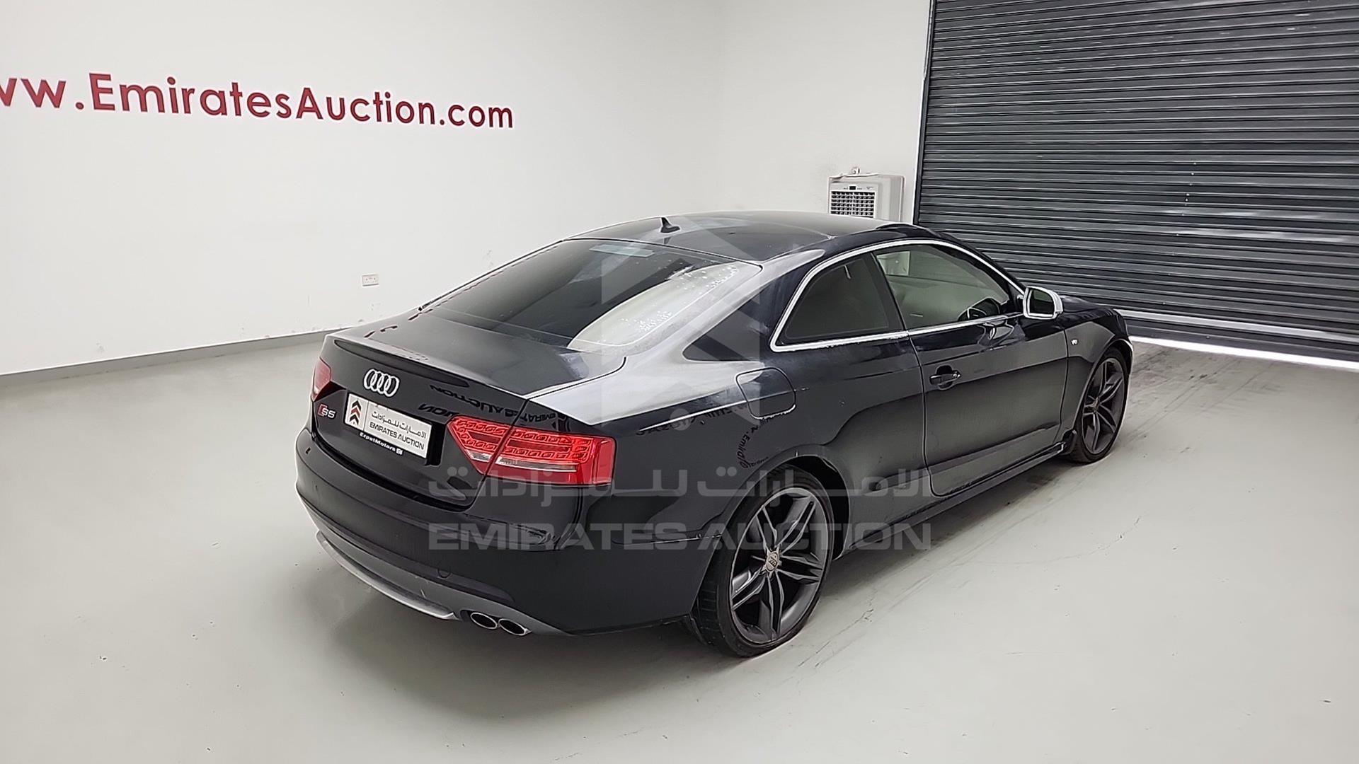 2010 AUDI S5 VIN: WAUCVB8T1AA021263