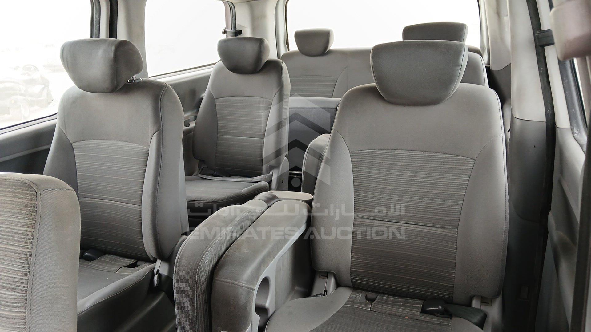 2019 HYUNDAI H1 VIN: KMJWA37R4KU016835