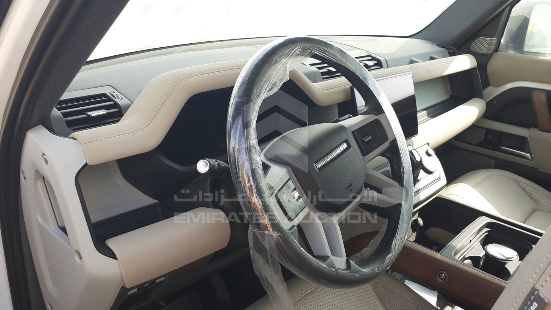 2023 LAND ROVER DEFENDER VIN: SALEA8BU5P2178107