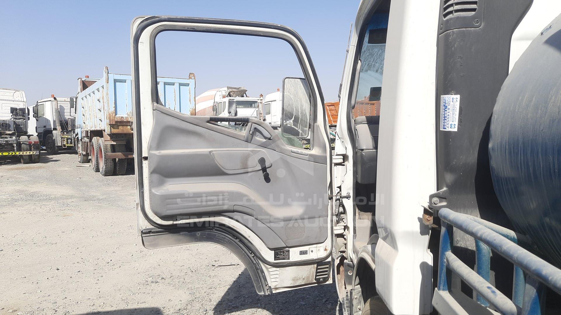 2015 MITSUBISHI CANTER VIN: JL7B6E1P5FK007798