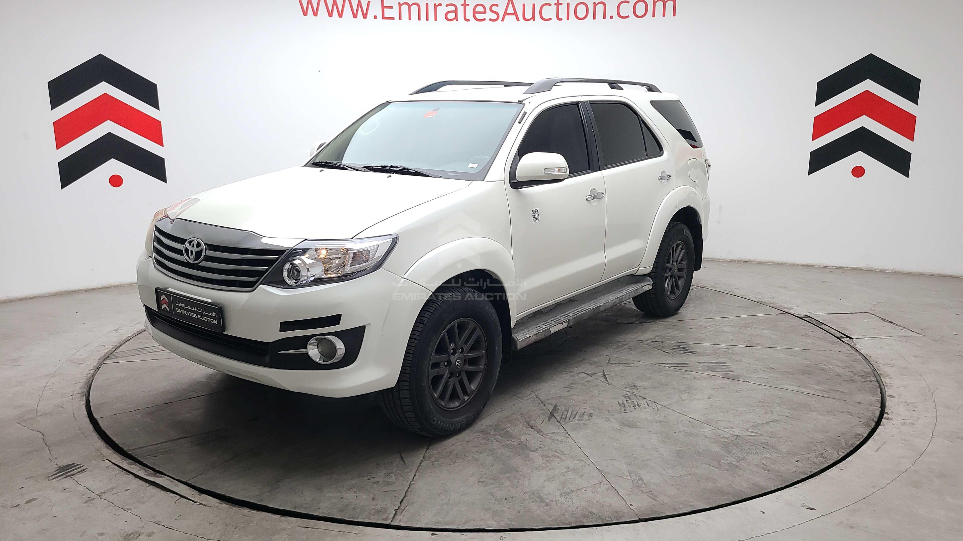 MHFYU59G9F7040120 - 2015 Toyota Fortuner - #460919