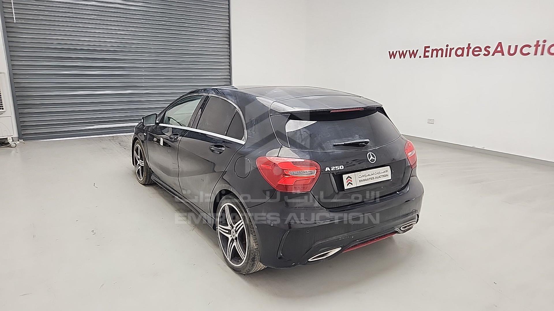 2018 MERCEDES A 250 VIN: WDDBF4EB4JJ734182