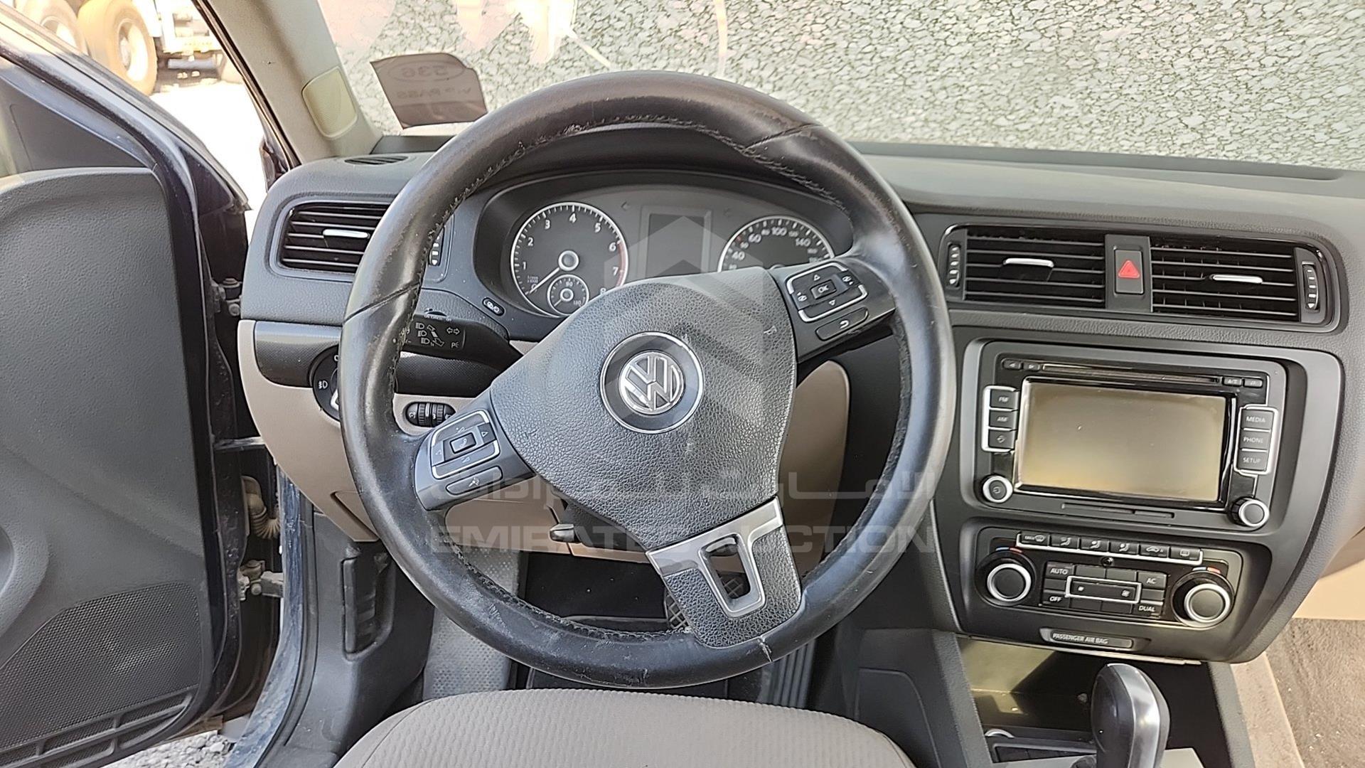 2012 VOLKSWAGEN JETTA VIN: WVWSV1164CM000647