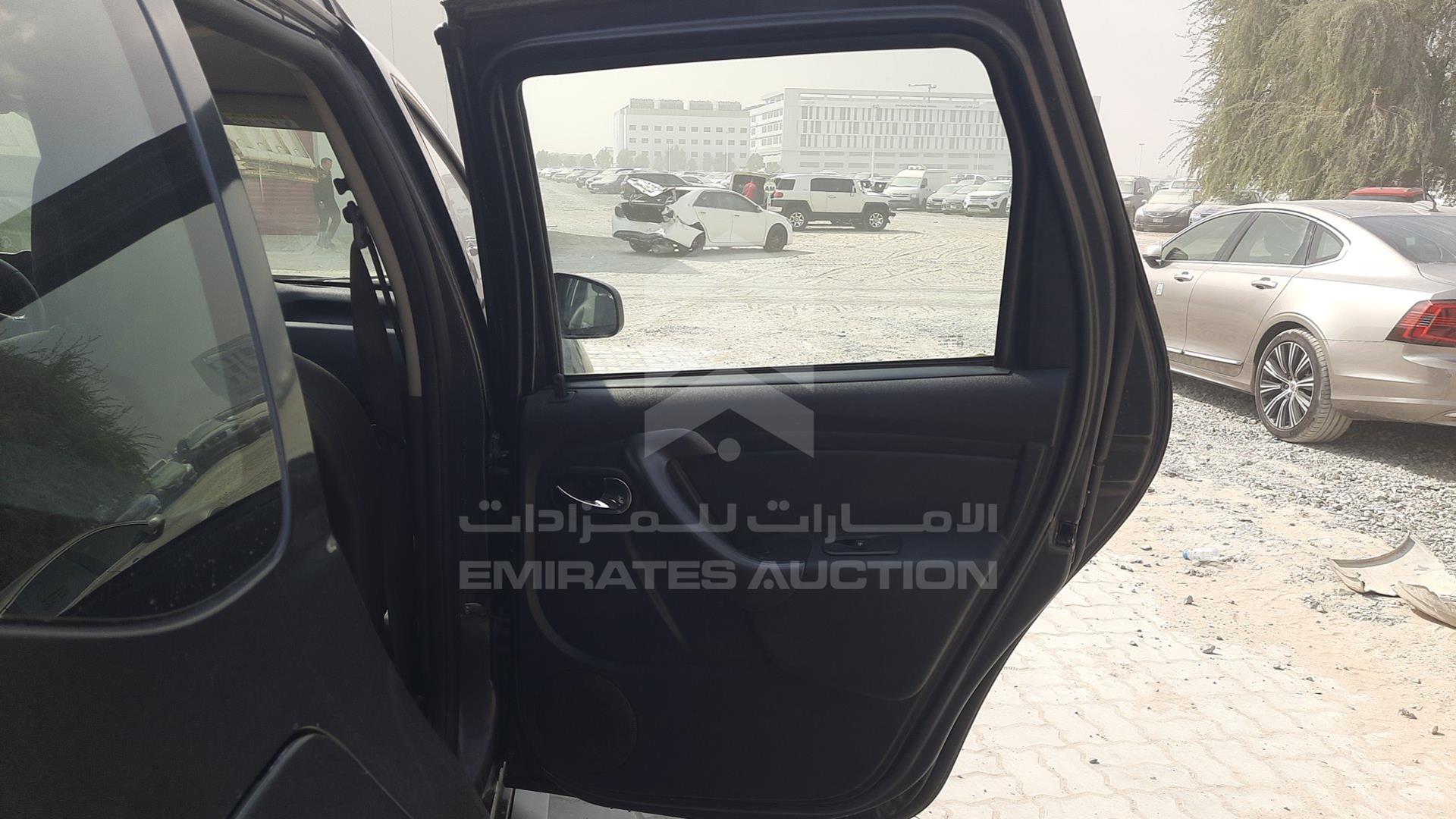 2017 RENAULT DUSTER VIN: VF1HSRCH5HA502395