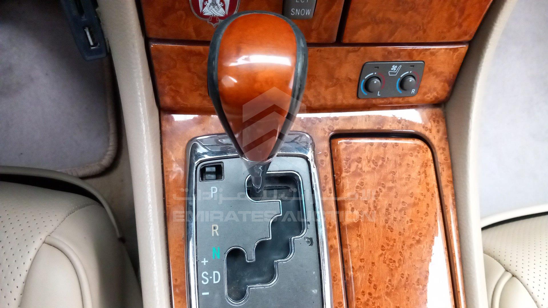 2004 LEXUS LS 430 VIN: JTHBN36F140142403