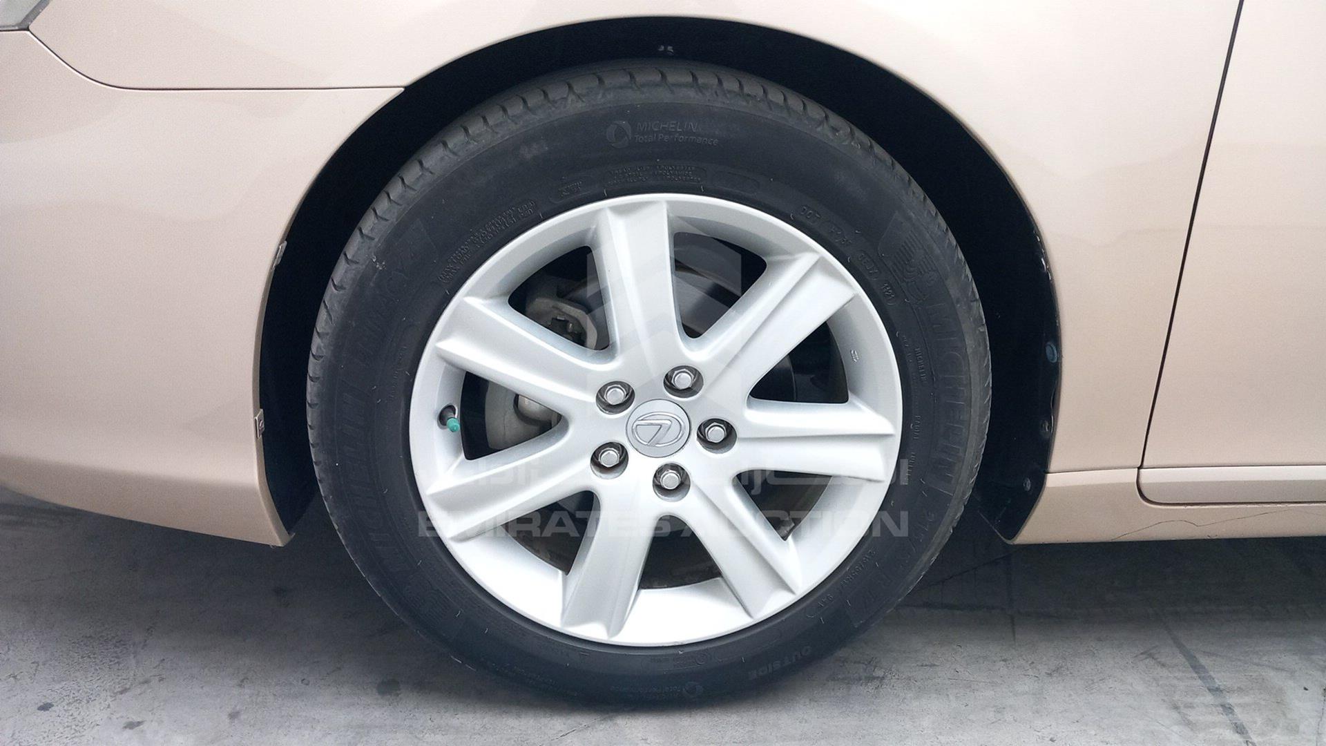 2007 LEXUS ES 350 VIN: JTHBJ46G872079318