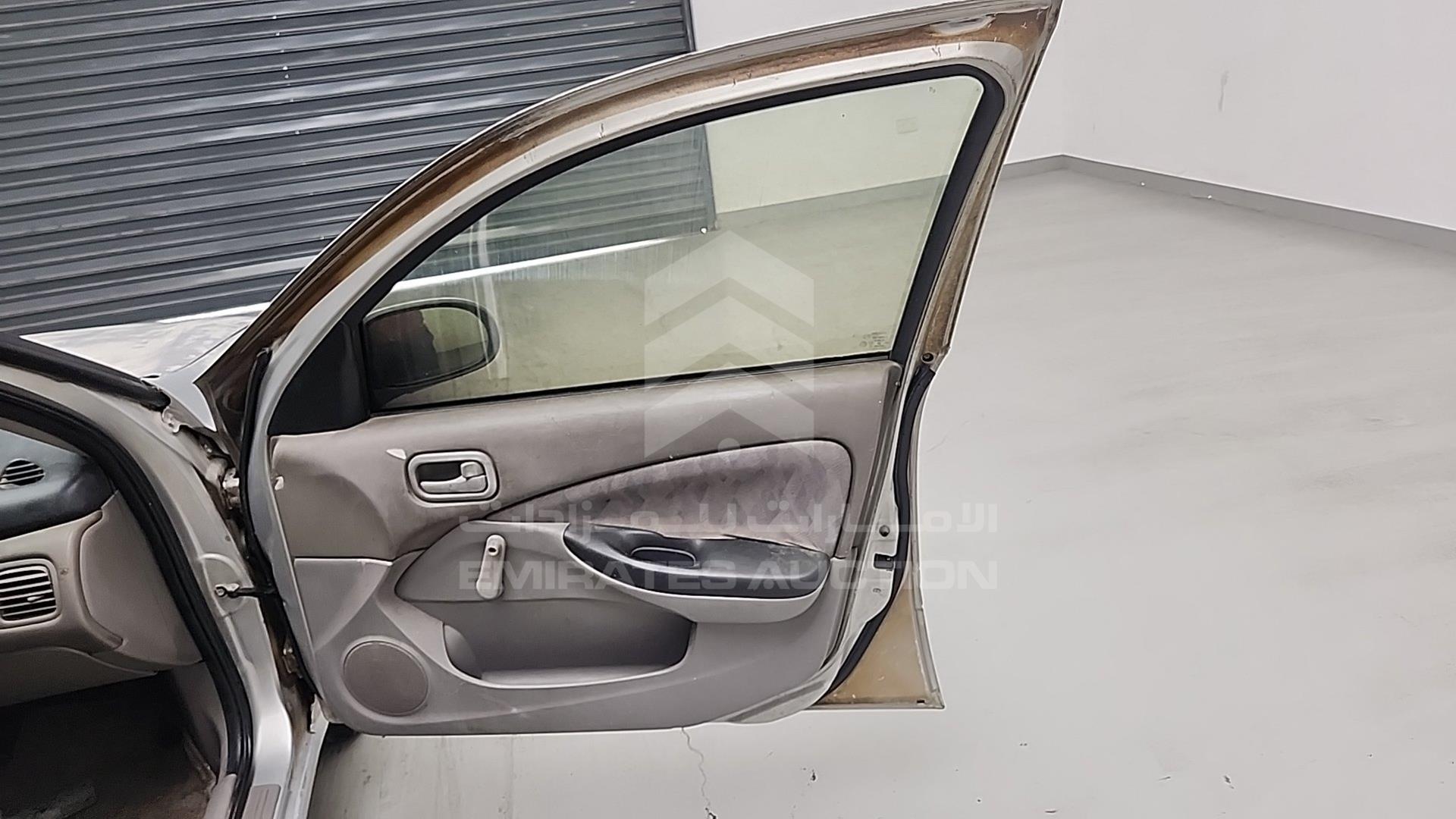 2001 NISSAN SUNNY VIN: JN1FN61S41W001068