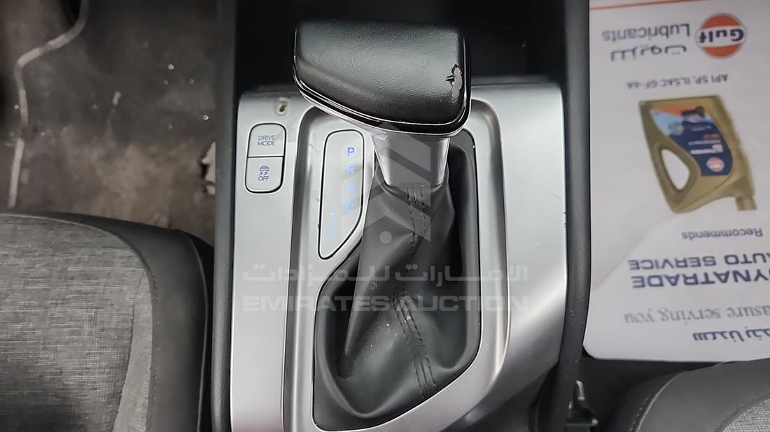 2025 Hyundai Stargazer — Gear View — Photo 20