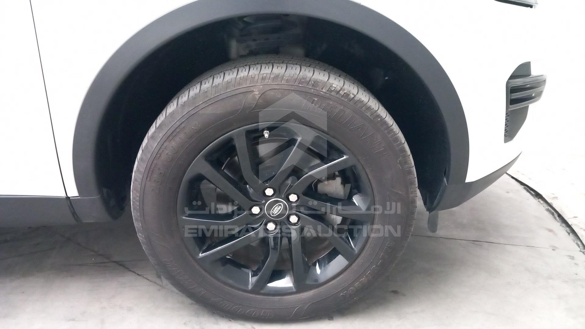 2017 LAND ROVER DISCOVERY VIN: SALCP2BG3HH690993